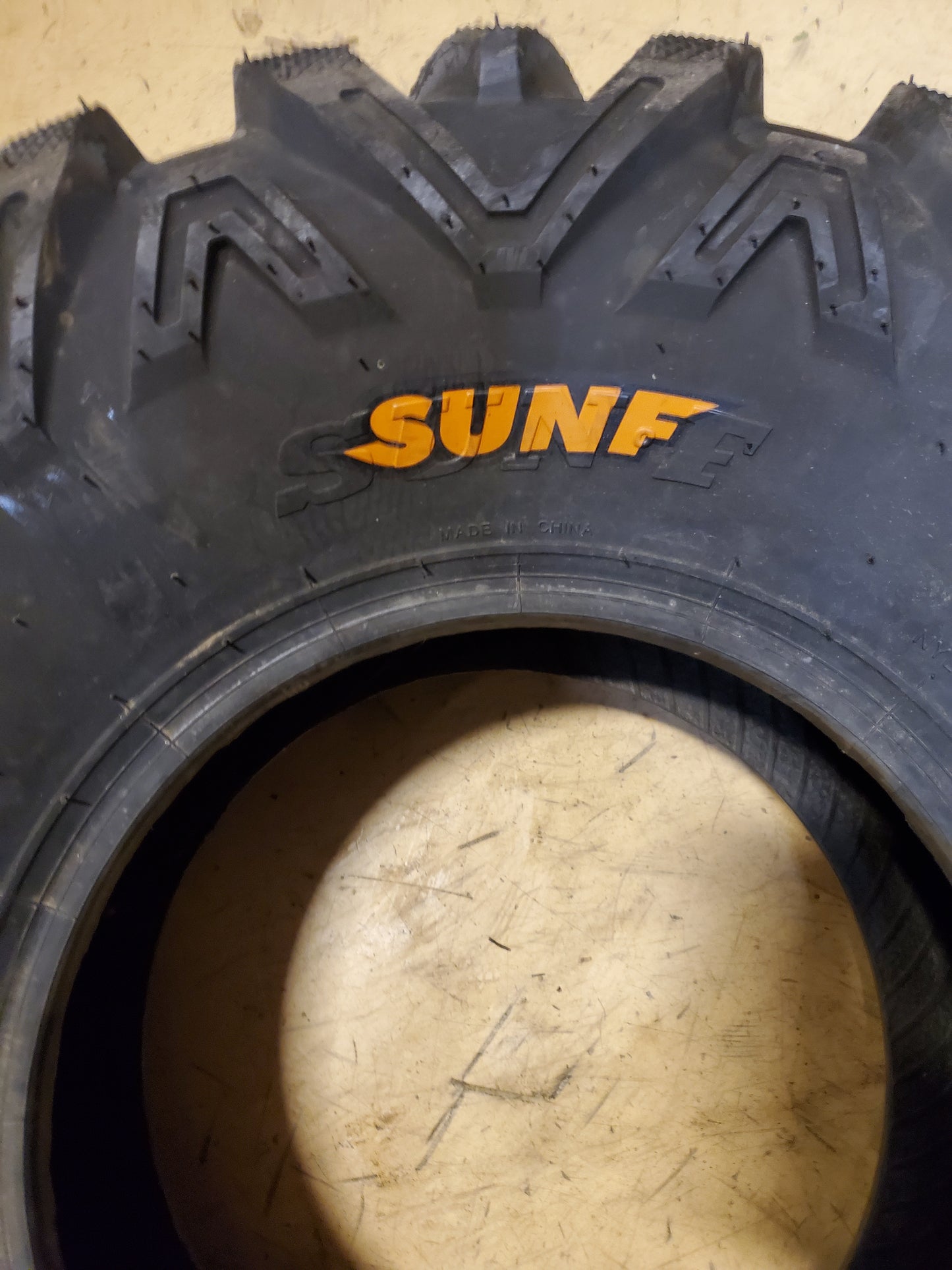 NOS SUNF BSW AT 25 10 11 50J 6PLY ATV/UTV TIRE S251011