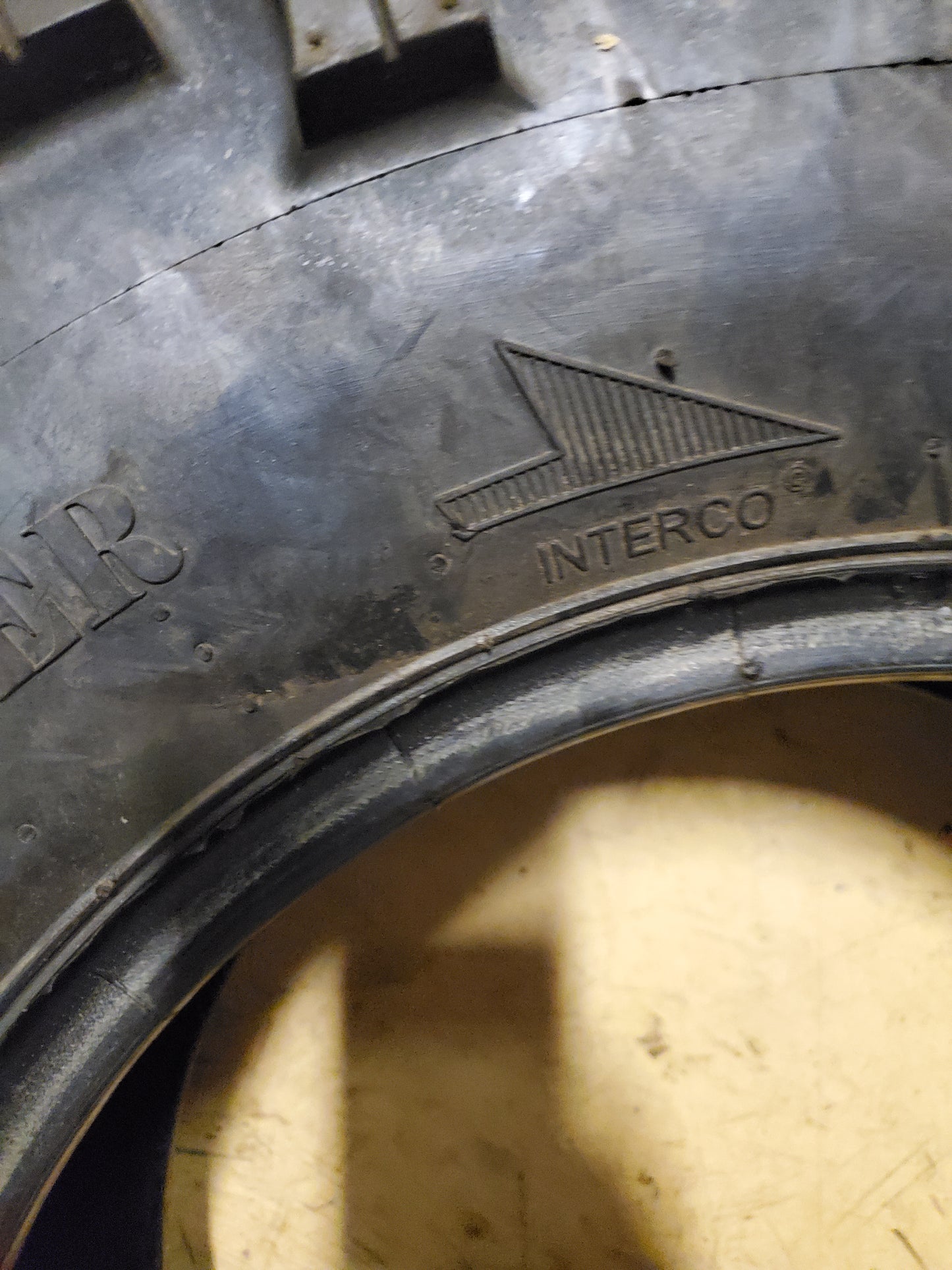 INTERCO BOGGER BSW AT 31 9.5 14 8PLY ATV/UTV TIRE IB319514