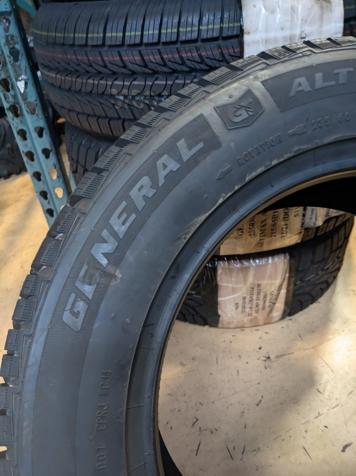 NOS GENERAL ALTIMAX ARCTIC 12 BSW P 235 60 17 106T XL WINTER/SNOW TIRE 15503140000