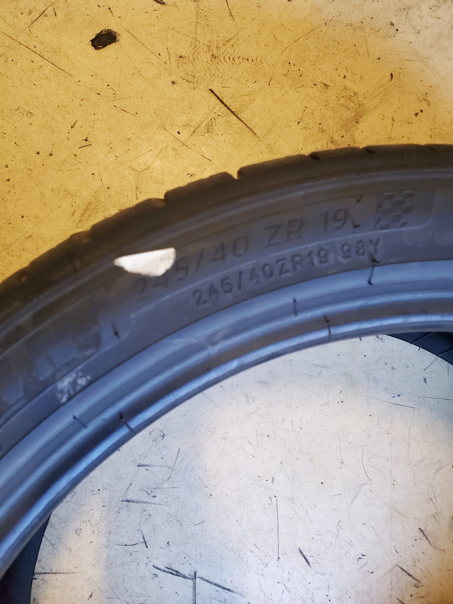4 MICHELIN PILOT SPORT ALL SEASON 4 BSW P 245 40 19 98Y XL TIRE 36966