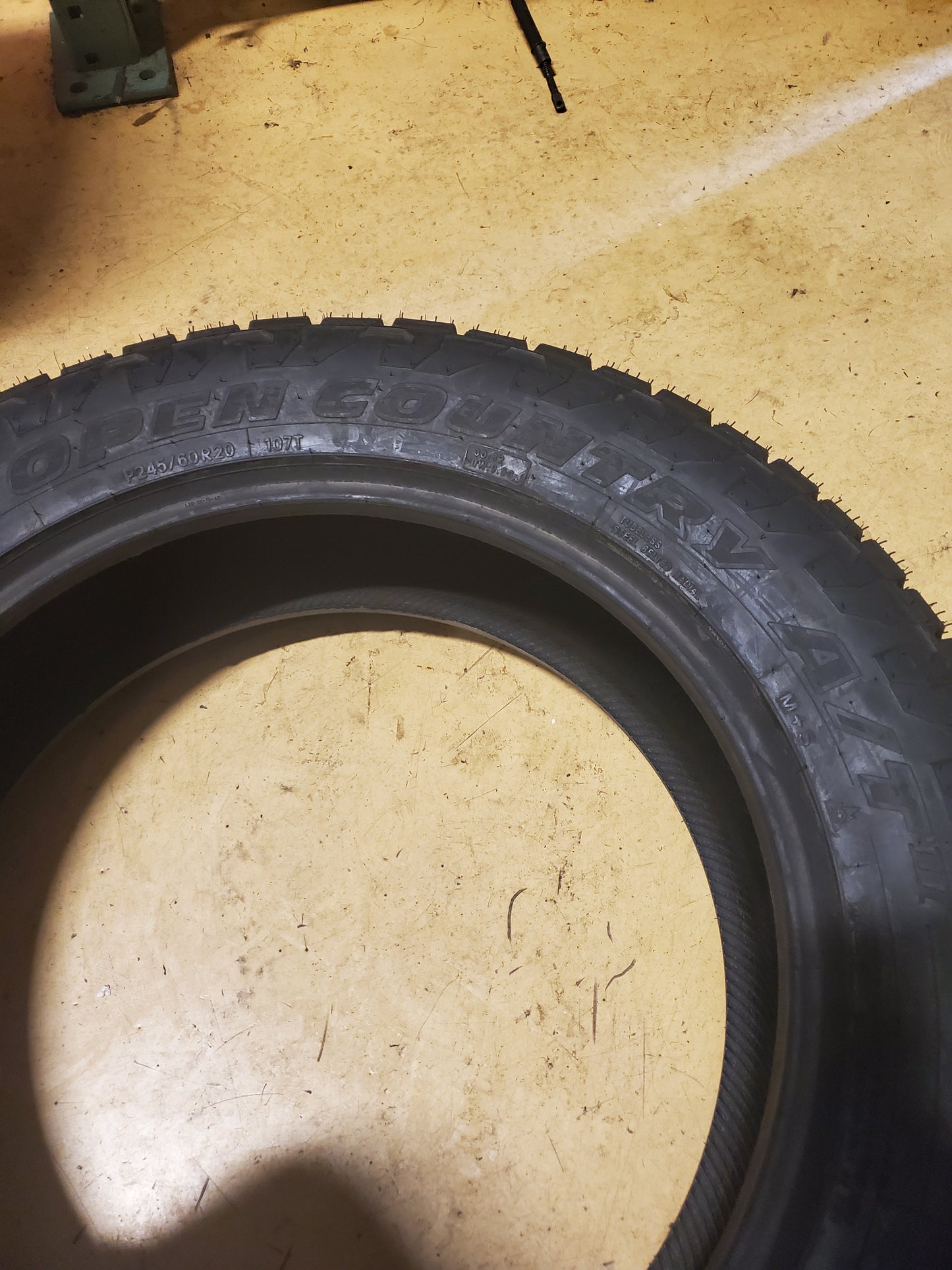 TOYO OPEN COUNTRY A/T III BSW P 245 60 20 107T ALL TERRAIN TIRE 355200