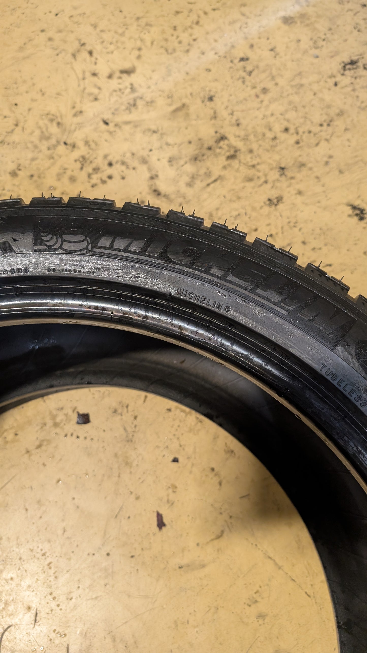 4 MICHELIN PILOT ALPIN PA4 NO BSW P 275 40 20 106V XL WINTER TIRE 37610