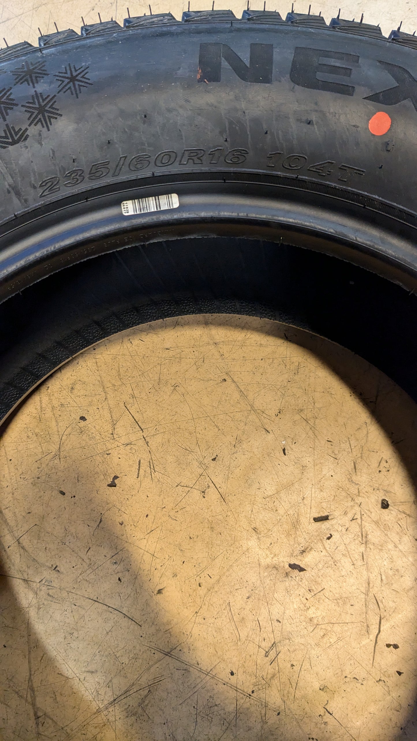 NEXEN WINGUARD ICE PLUS BSW P 235 60 16 104T WINTER TIRE 16144NXK