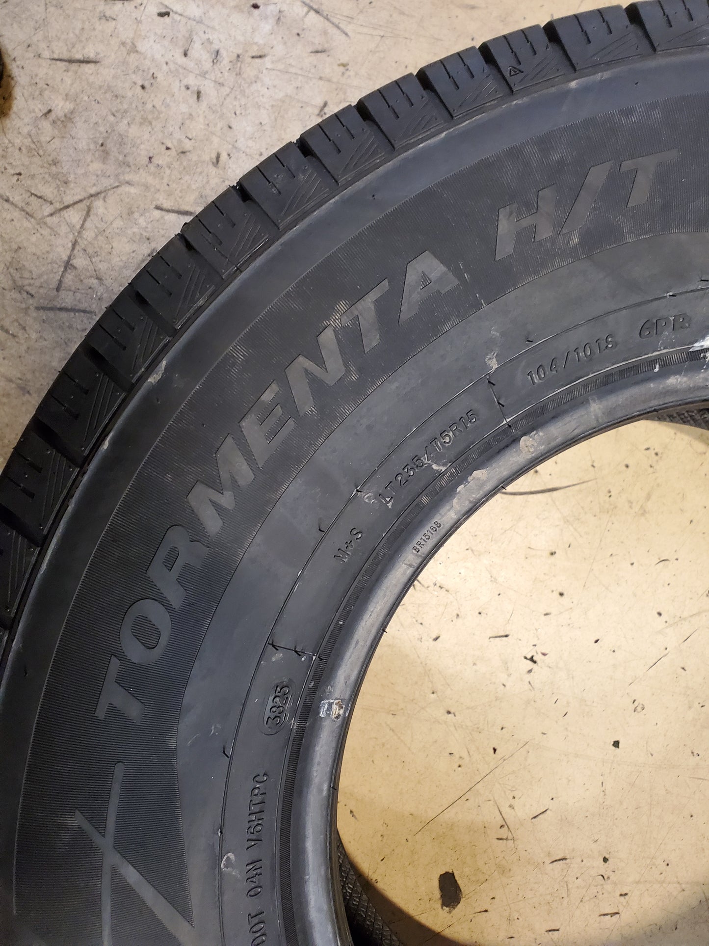 FORTUNE TORMENTA H/T FSR305 LT 235 75 15 104/101S 6PLY HIGHWAY TIRE 9235030404