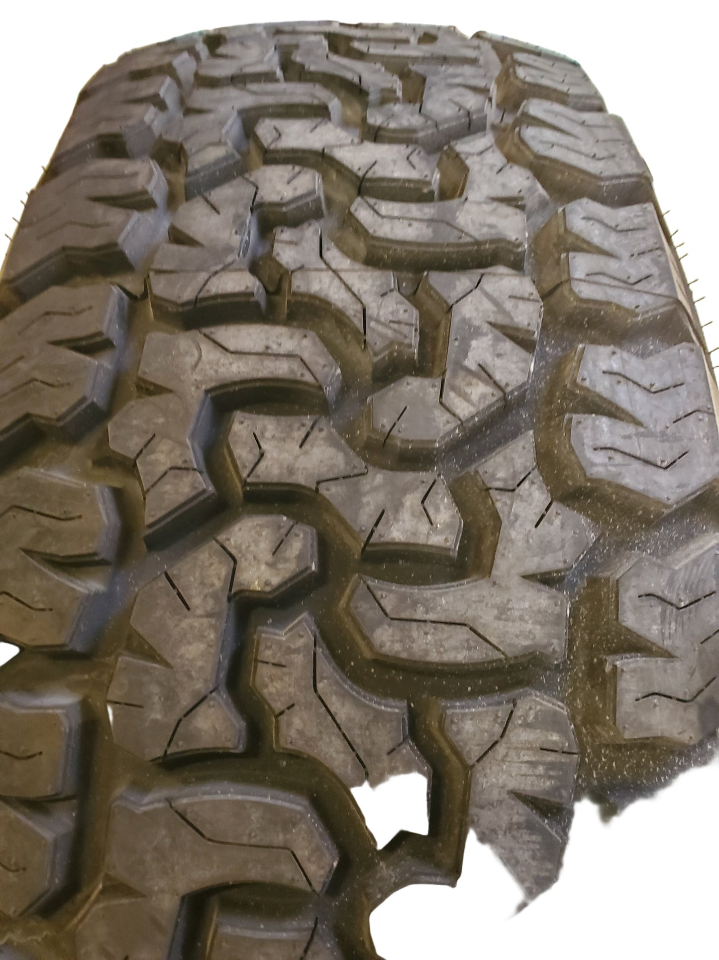 2 AMP TERRAIN PRO A/T P BSW LT 275 65 20 126/123S ALL TERRAIN TIRE 2756520AMPCA2