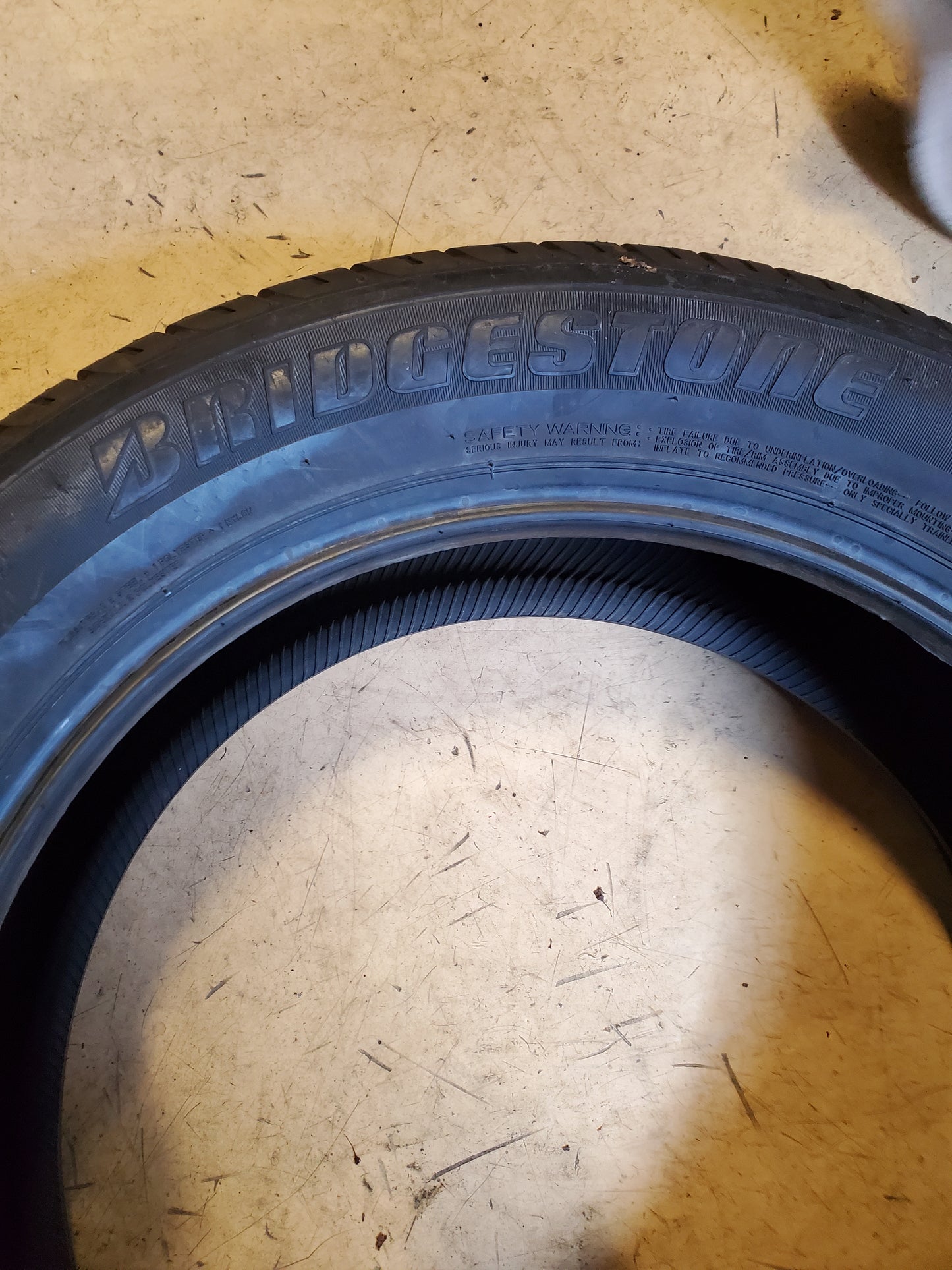 BRIDGESTONE DUELER H/T 687 BSW P 235 55 18 100H ALL SEASON TIRE 001785
