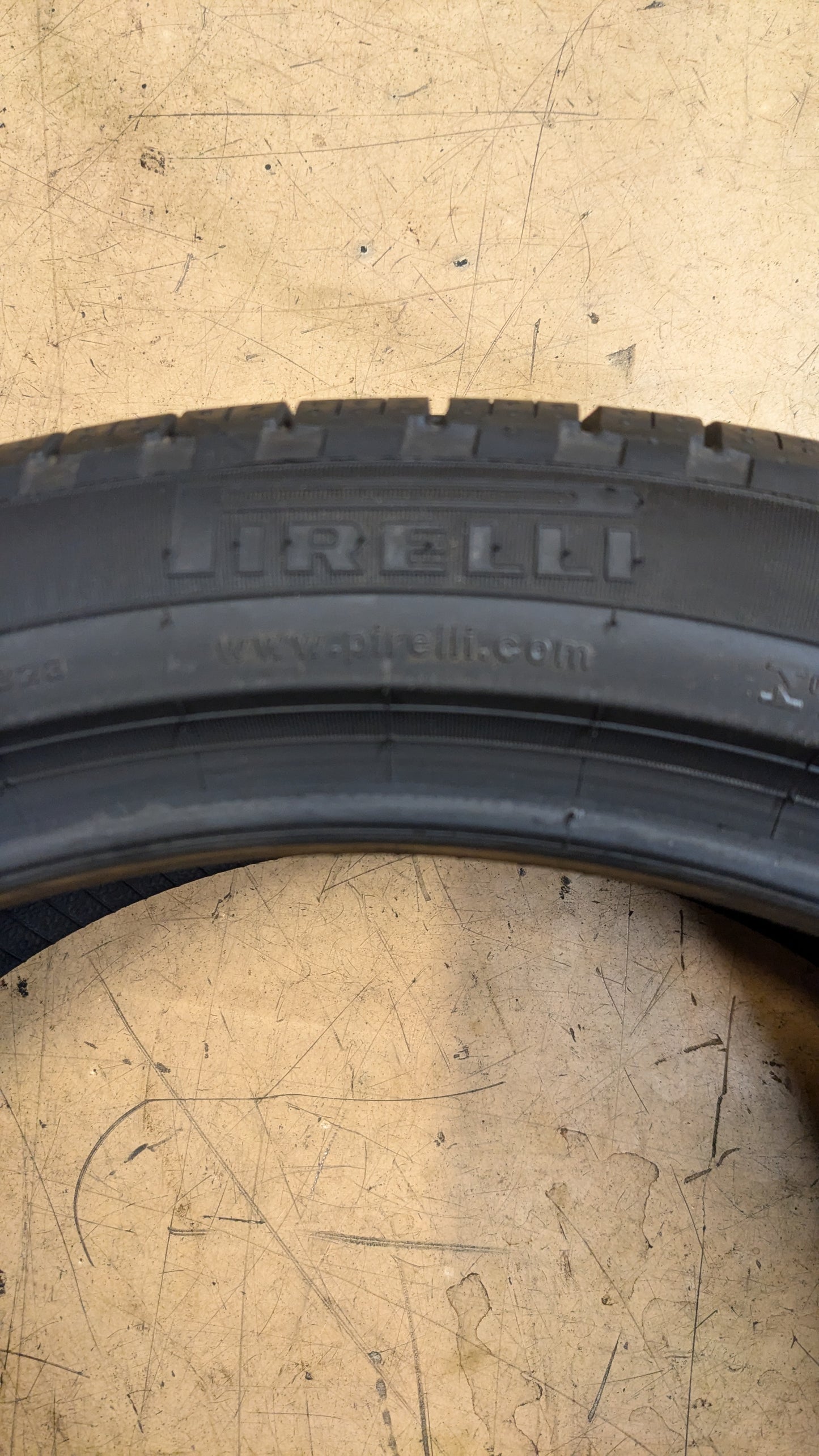 PIRELLI SCORPION VERDE BSW P 265 40 21 105W XL ALL SEASON TIRE 3195100
