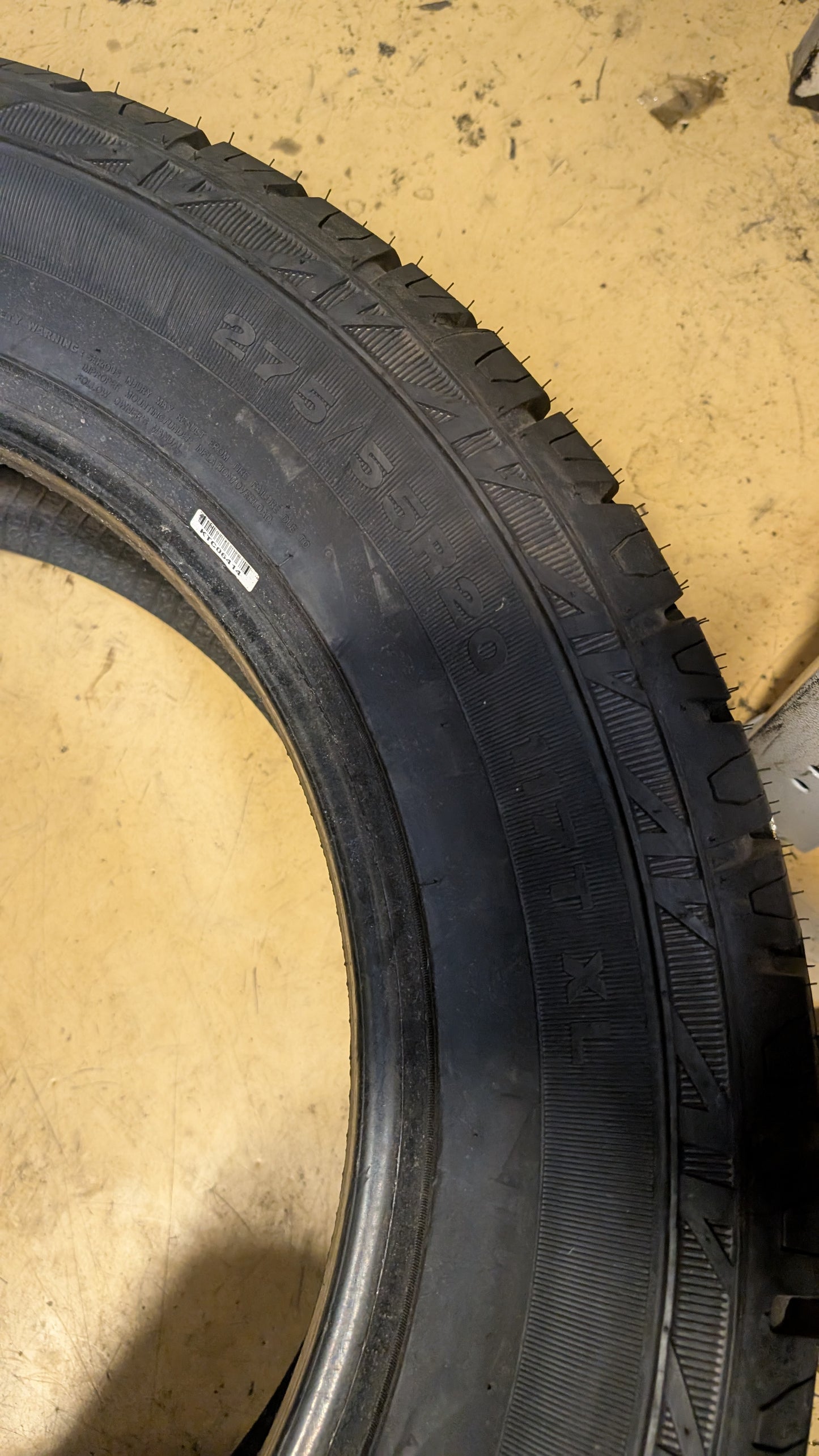 ARMSTRONG TRU-TRAC AT BSW P 275 55 20 117T XL ALL TERRAIN TIRE 1200046649