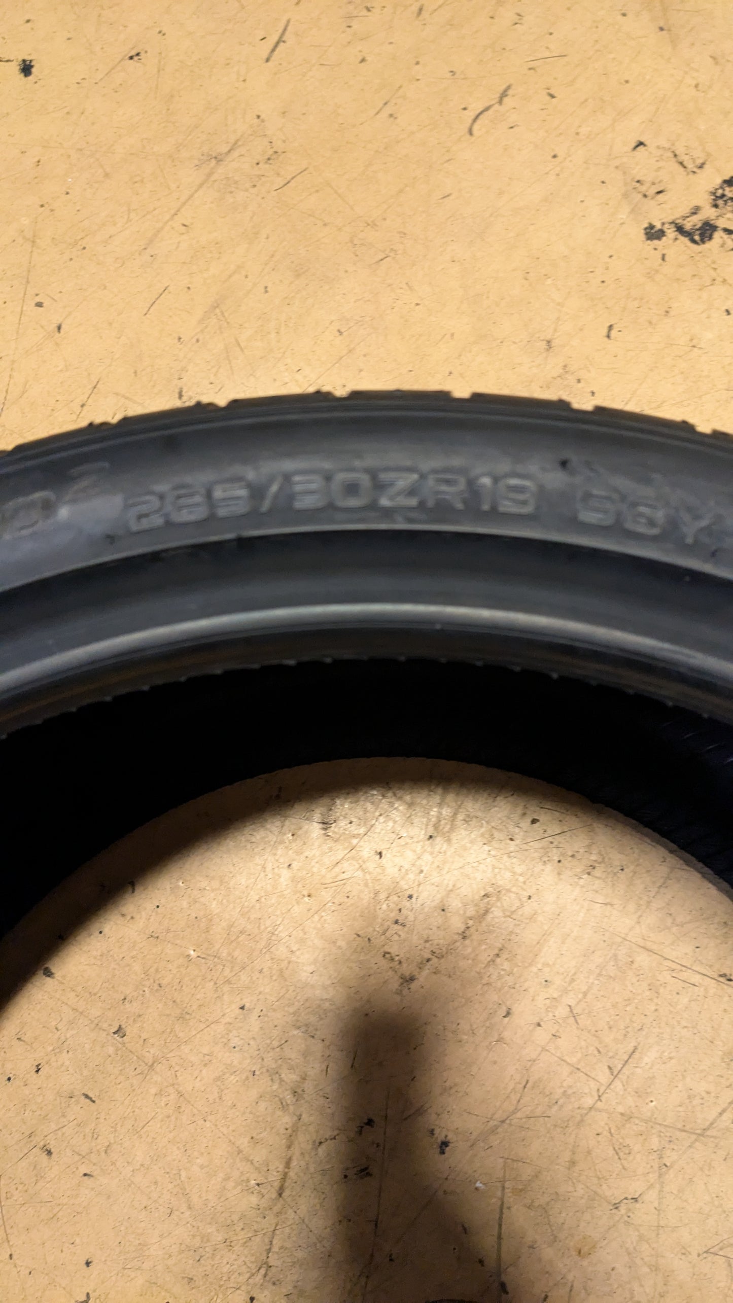 NOS HANKOOK VENTUS V12 EVO 2 BSW P 285 30 19 98Y XL UHP TIRE 1015297