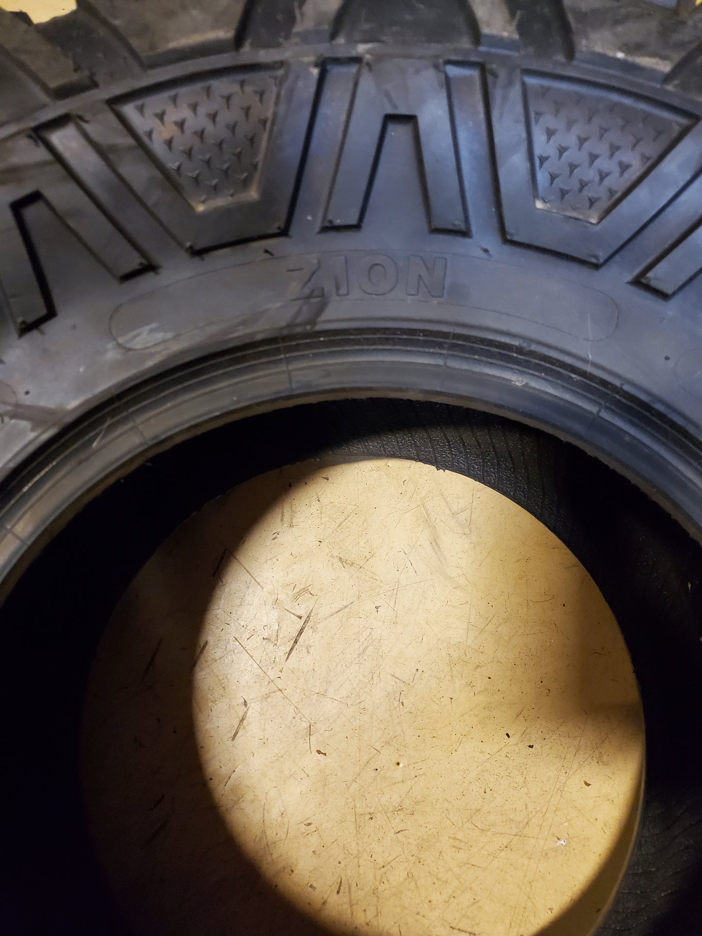 ZION FREE COUNTRY BSW 27 11 12 79J 8PLY ATV/UTV TIRE ZFC271112