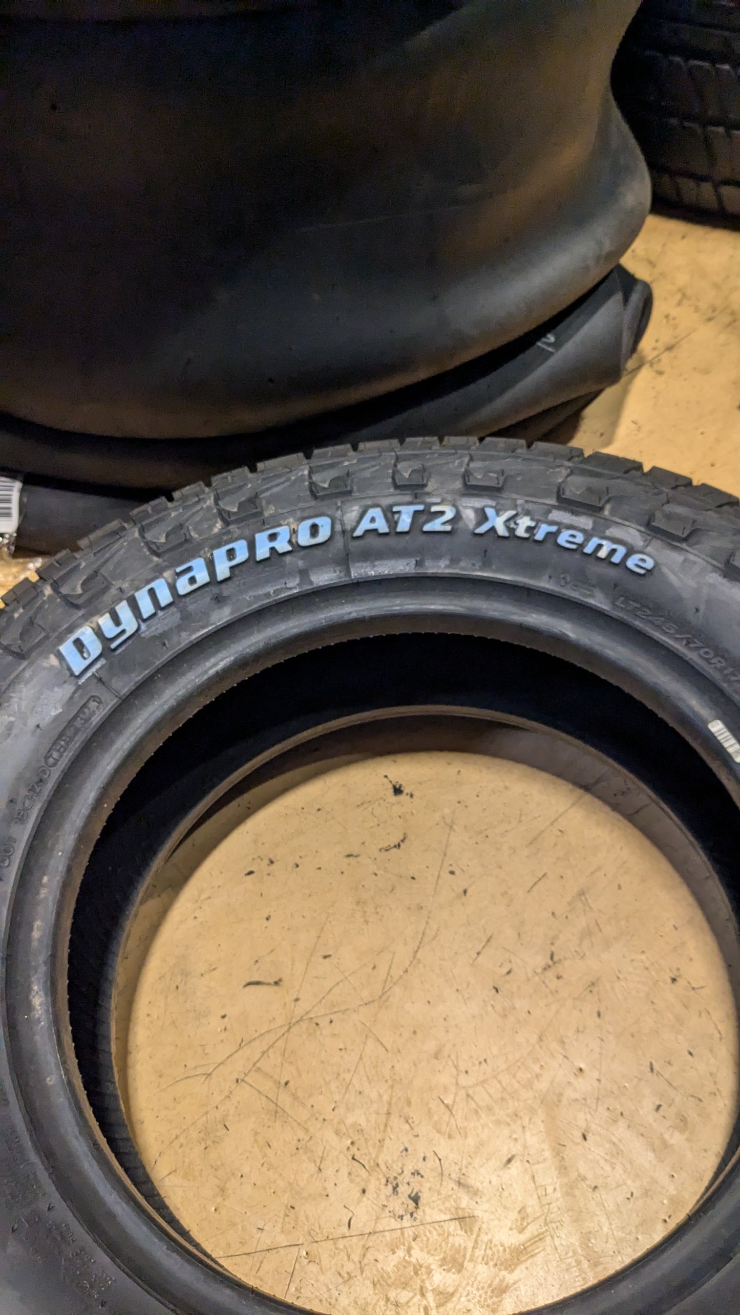 HANKOOK DYNAPRO AT2 XTREME WL RWL LT 245 70 17 119/116S 10PLY 2021633