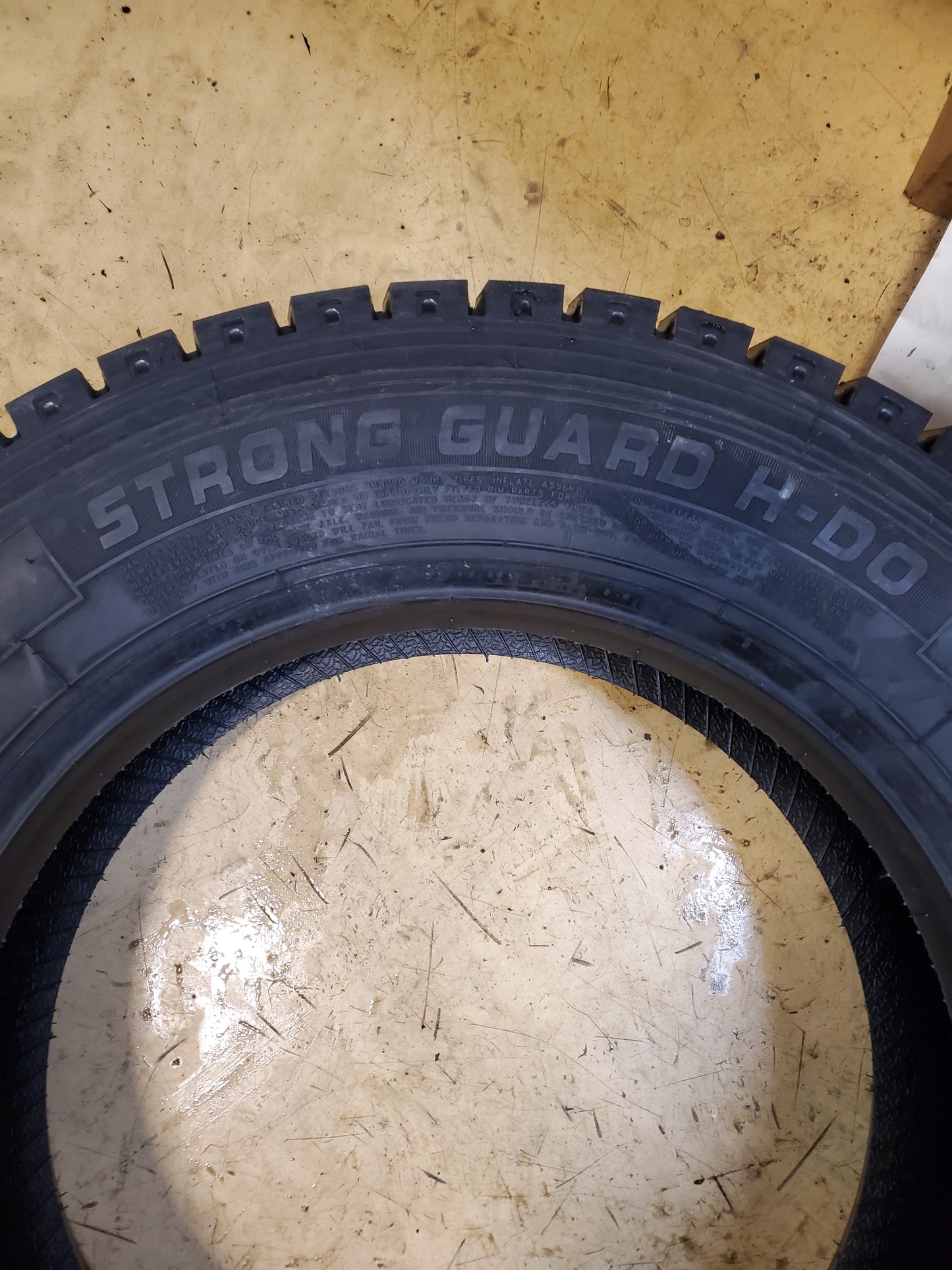 HERCULES STRONG GUARD H-DO BSW LT 225 70 19.5 128/126N 14PLY TIRE 98379