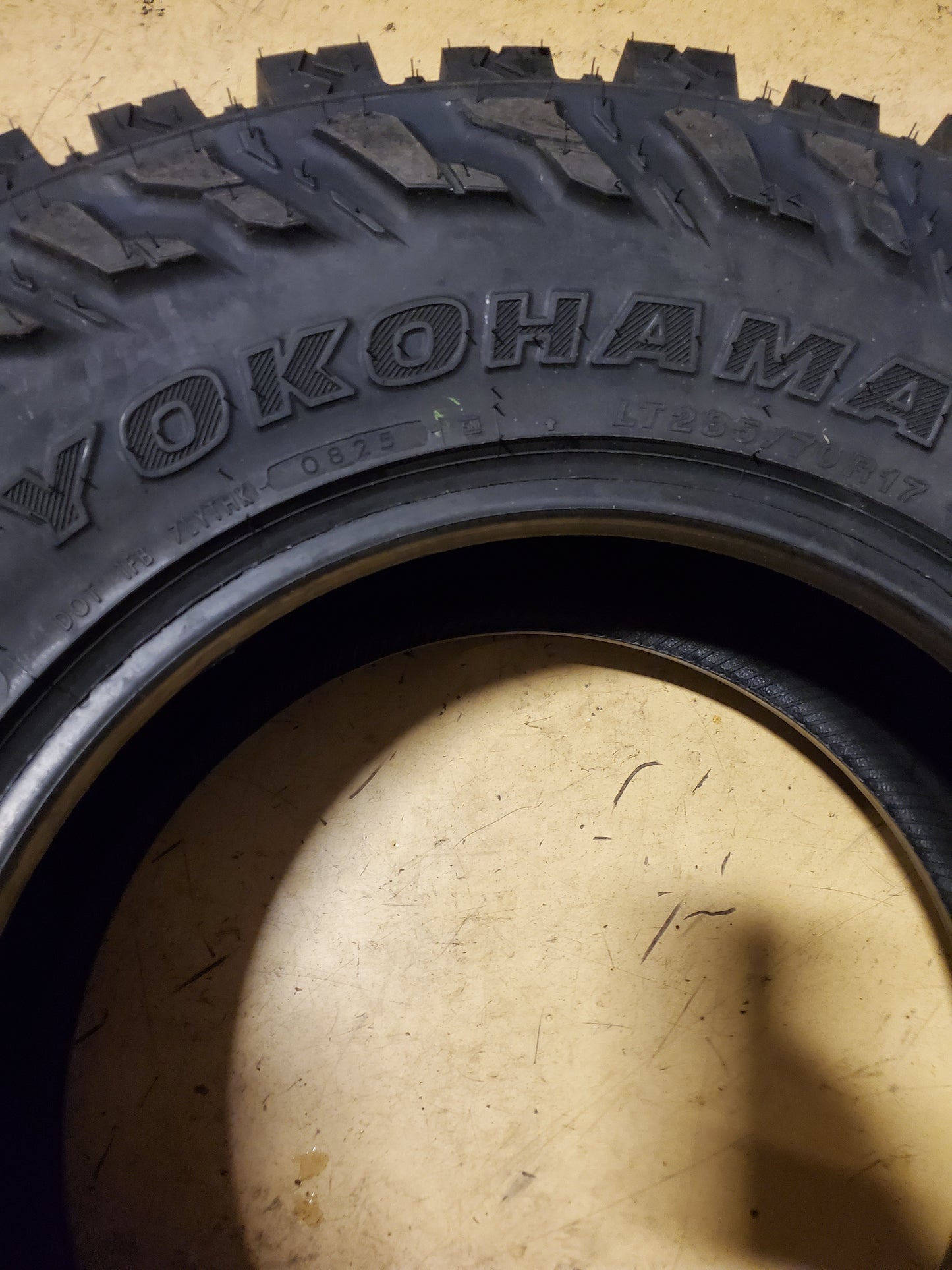 YOKOHAMA GEOLANDAR M/T G003 BSW LT 285 70 17 121/118Q 10PLY MUD TIRE 110133320