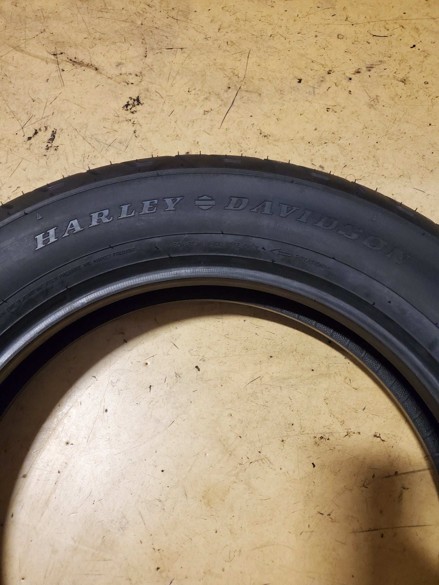 DUNLOP D402 HARLEY DAVIDSON BSW MU85 16 77H REAR MOTORCYCLE TIRE DNLP12606