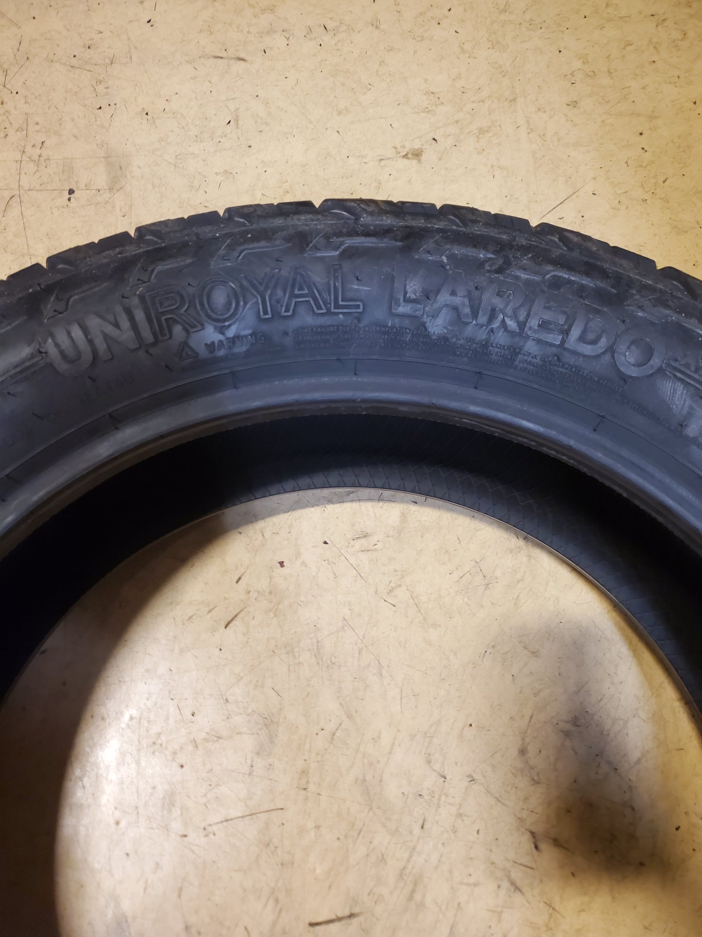 UNIROYAL LAREDO AT BSW P 245 60 20 107H ALL SEASON TIRE 7519