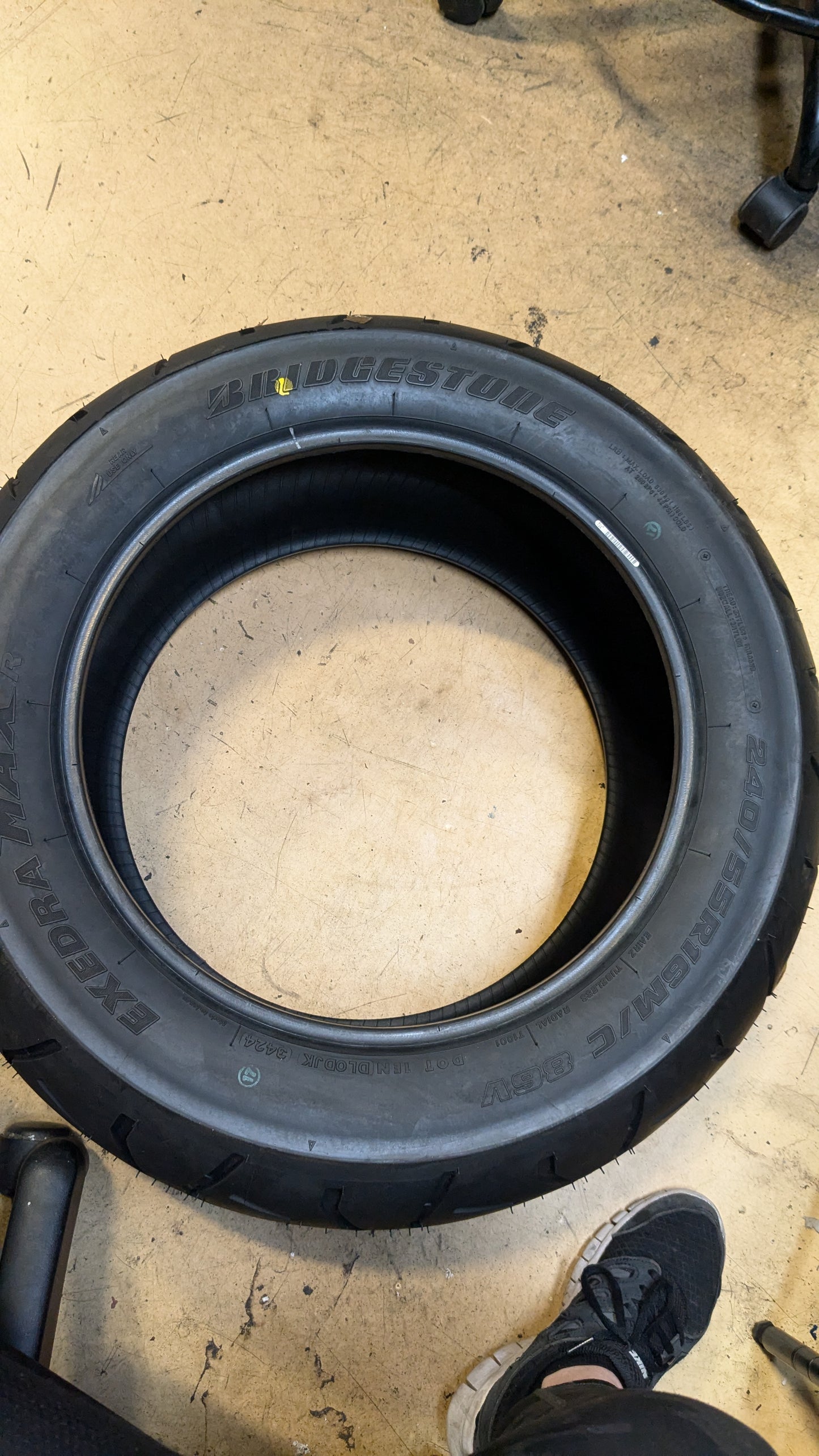 BRIDGESTONE EXEDRA MAX BSW P 240 55 16 86V REAR MOTORCYCLE TIRE 4710