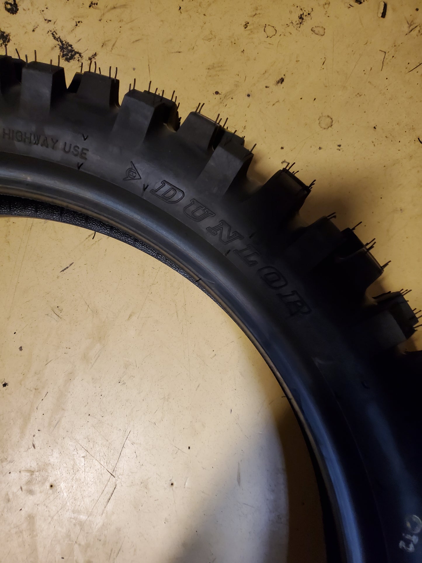 DUNLOP SPORTS D952 BSW 100 90 19 57M REAR DIRT BIKE TIRE 45174669
