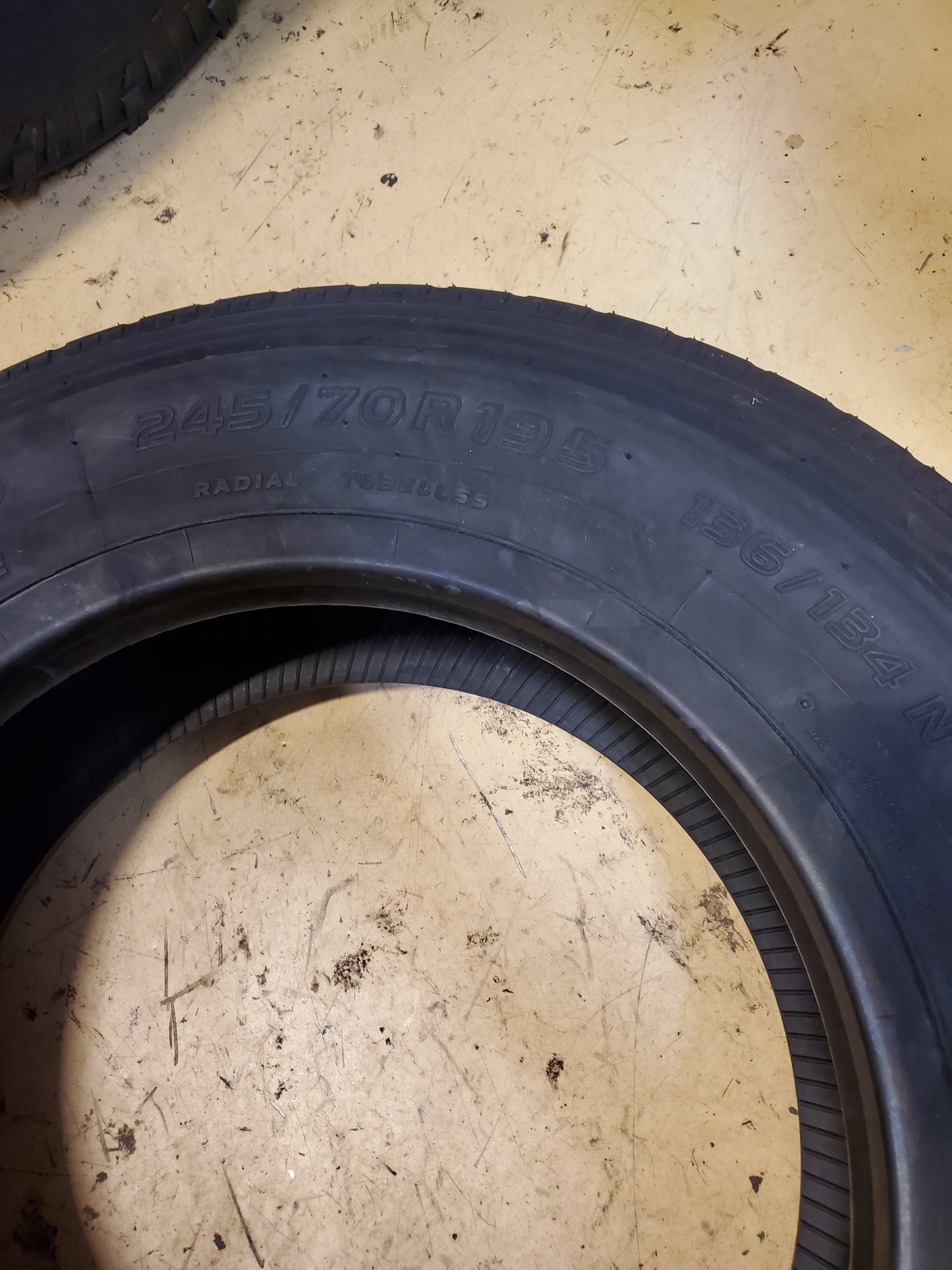 TOYO M 143 BSW 245 70 19.5 136/134 16PLY COMMERCIAL TIRE 562020