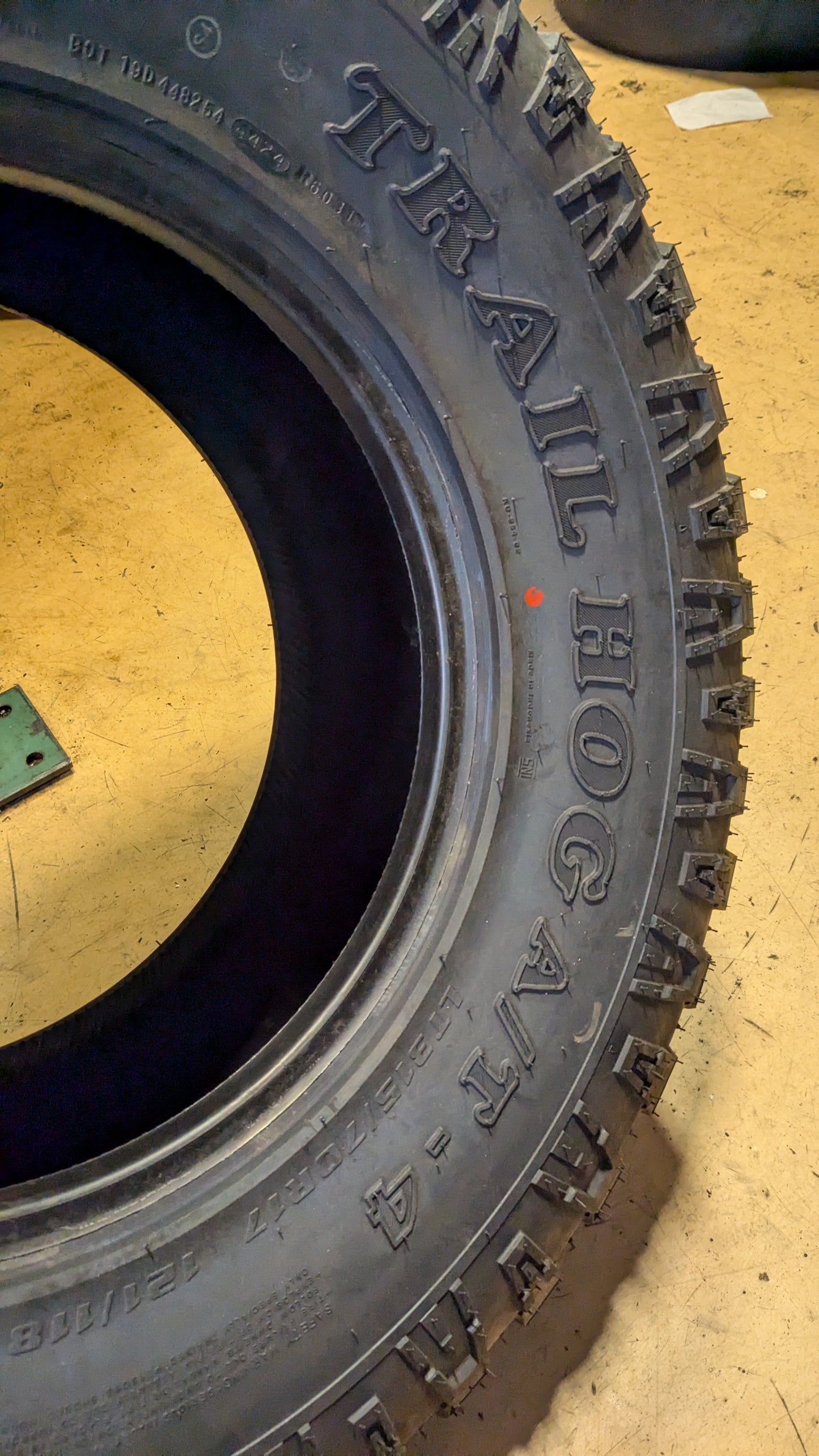 KANATI TRAIL HOG BSW LT 315 70 17 121/118Q 10PLY ALL TERRAIN TIRE LTG1731570E