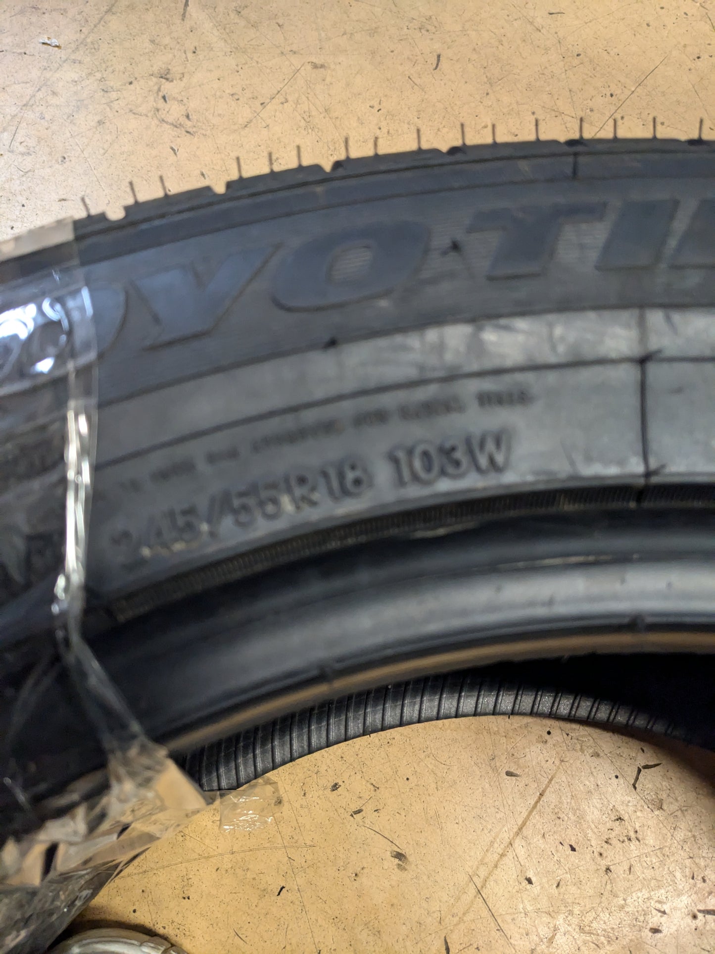 TOYO CELSIUS SPORT BSW P 245 55 18 103W SL ALL SEASON TIRE 127790