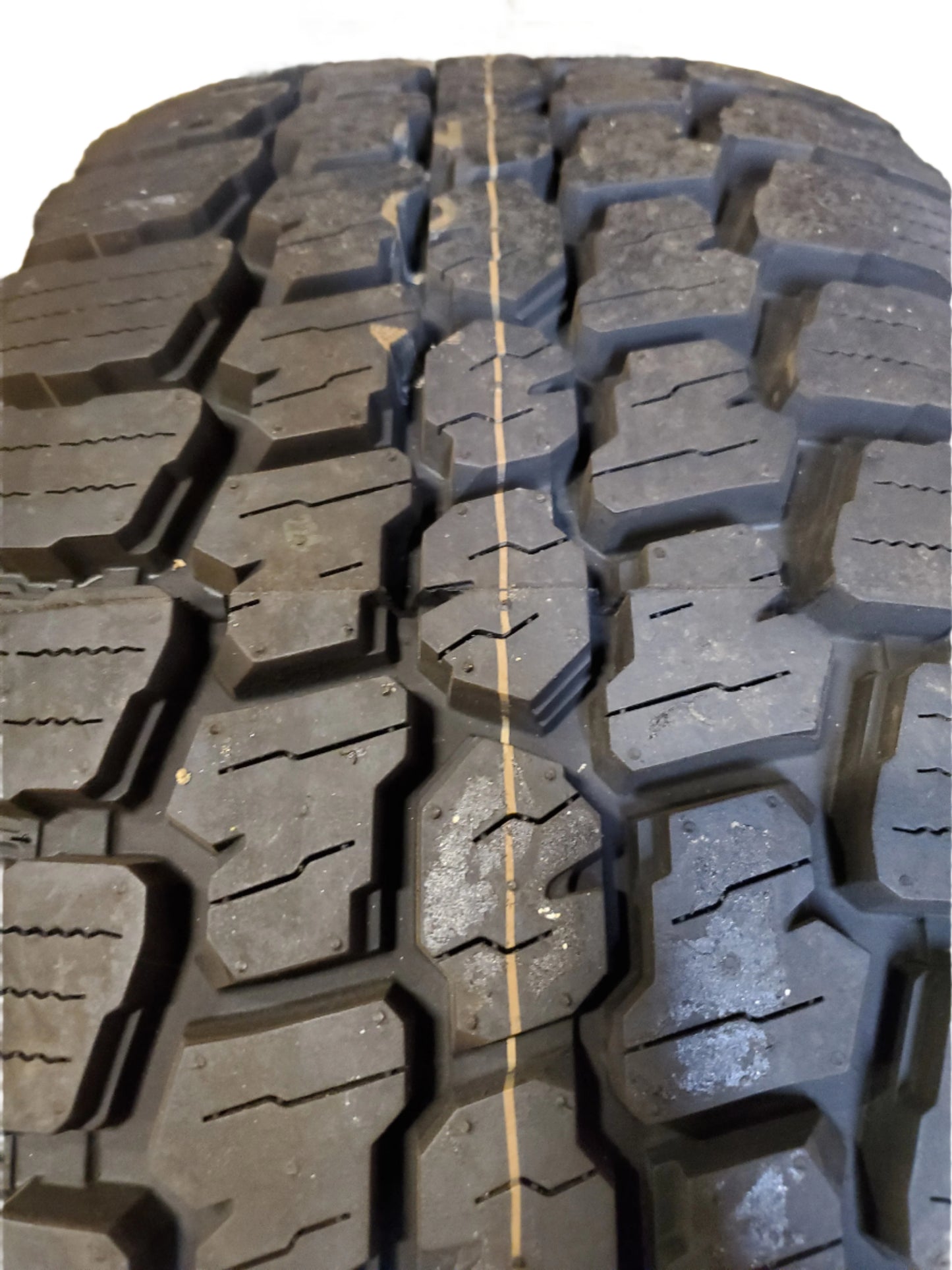 SUMITOMO ENCOUNTER AT BSW LT 285 55 20 122/119R 10PLY ALL TERRAIN TIRE ATH90
