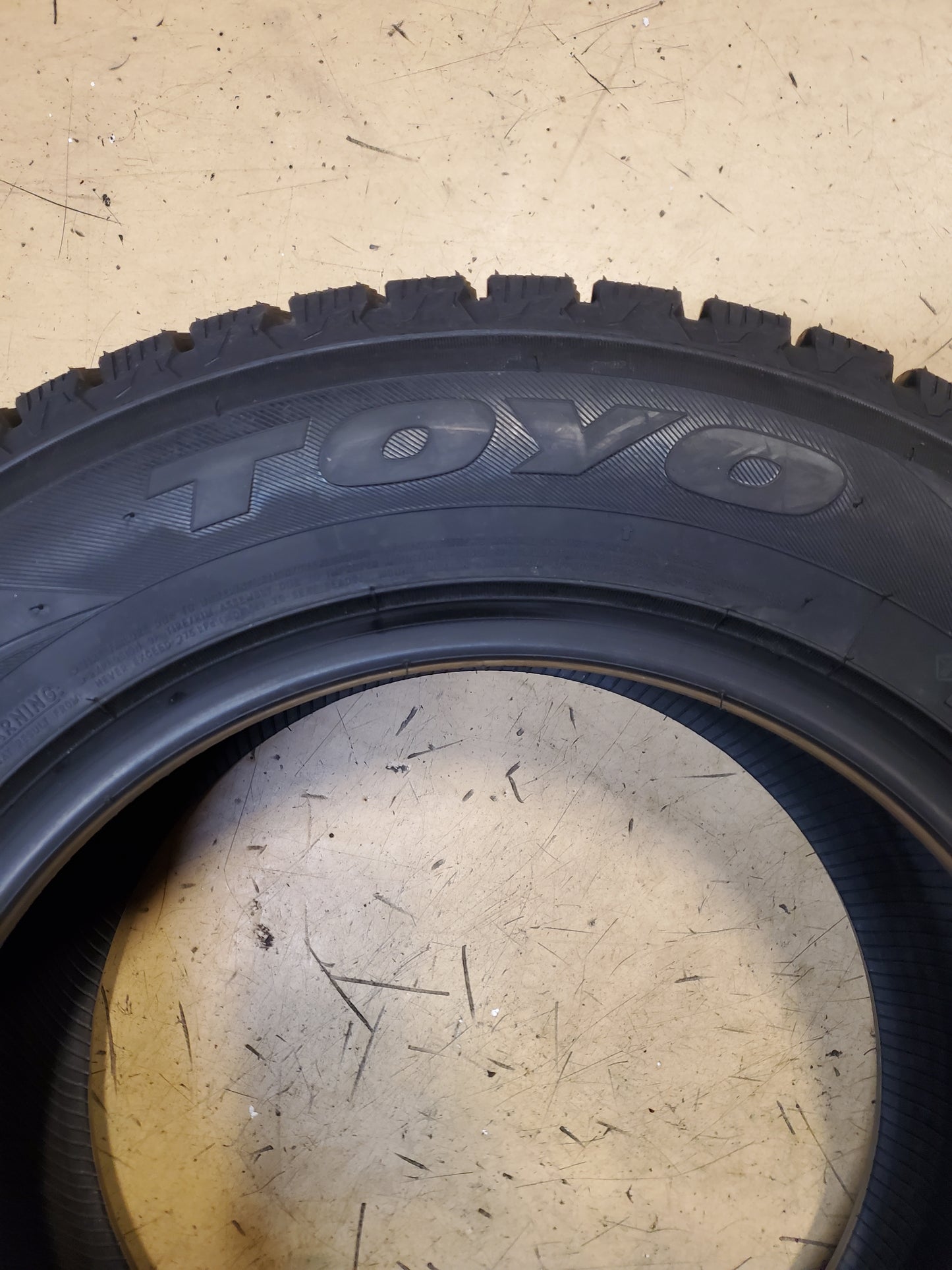 TOYO OBSERVE GSI-6 LS BSW P 235 60 16 100H WINTER TIRE 174760