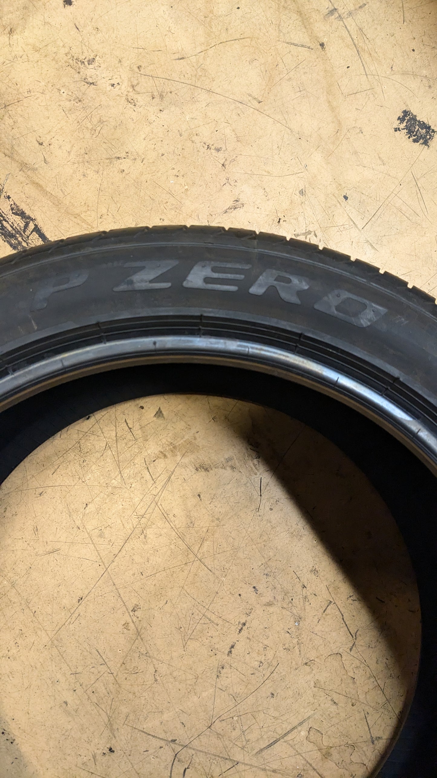 PIRELLI P ZERO BSW P 275 40 19 101Y UHP TIRE 2648100