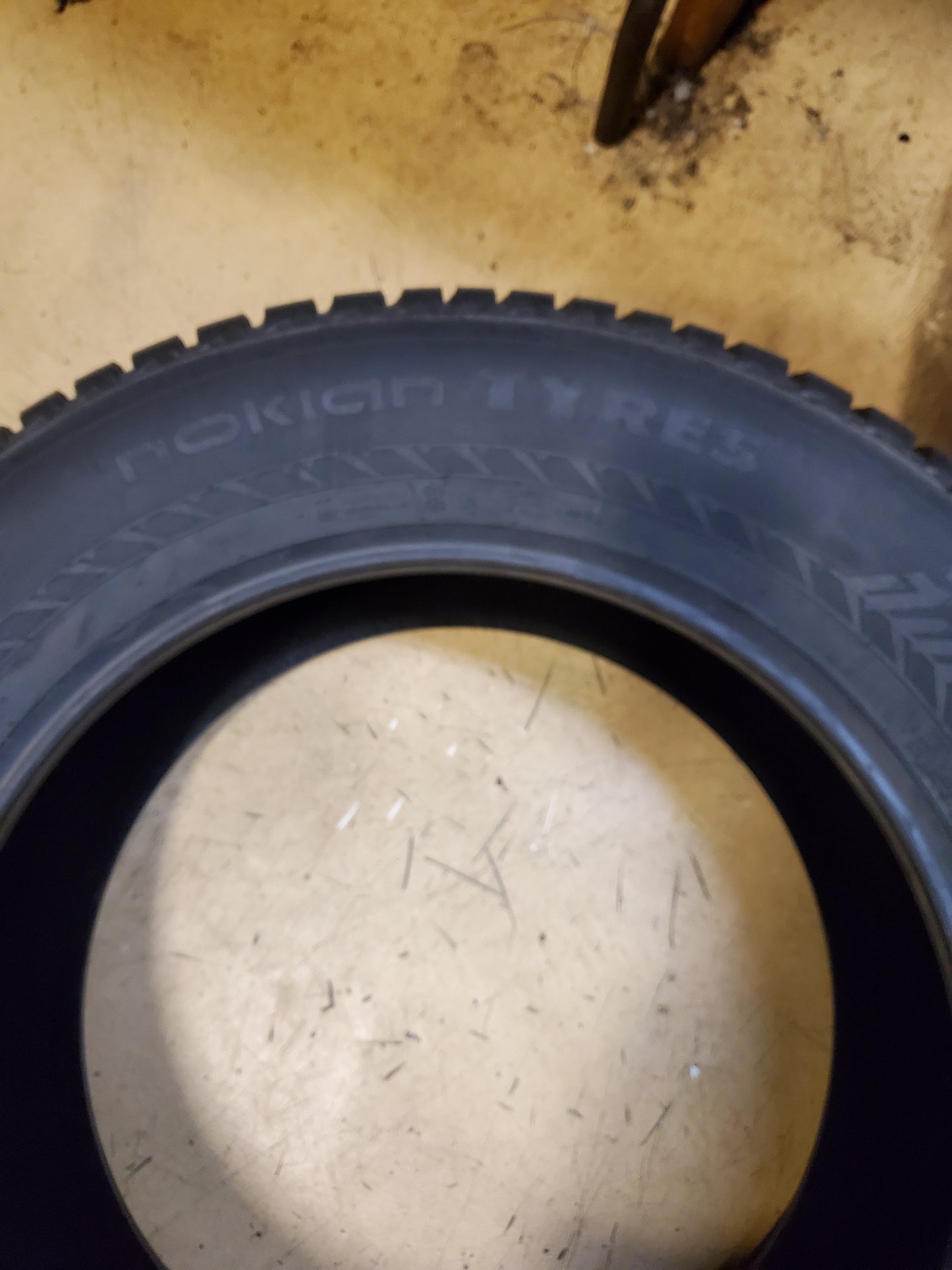 2 NOKIAN HAKKAPELIITTA 10 SUV STUDDED BSW P 275 60 20 115T WINTER TIRE TS32521