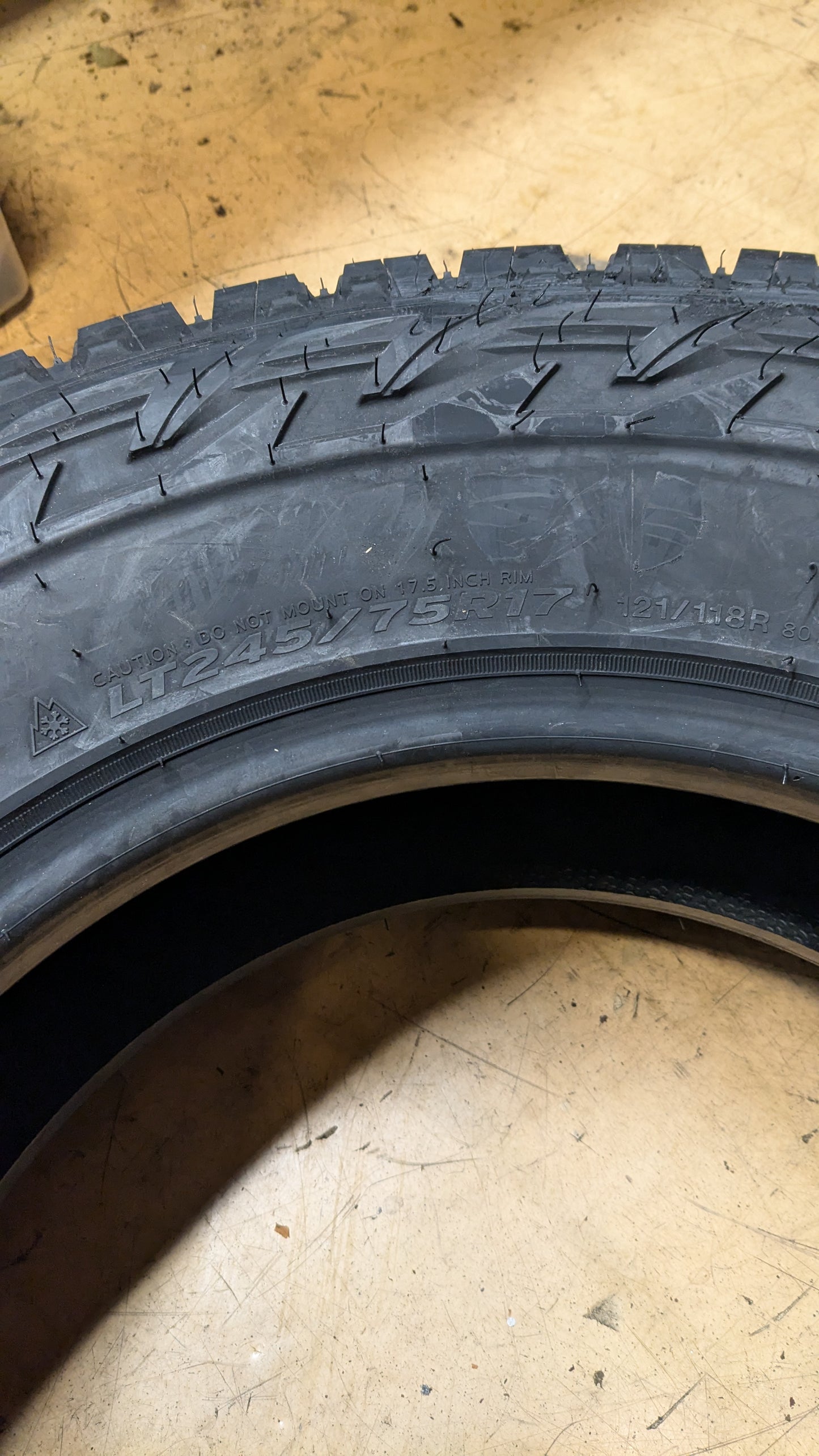 HANKOOK DYNAPRO XT RC10 BSW LT 245 75 17 121/118R 10PLY ALL TERRAIN TIRE 2021368