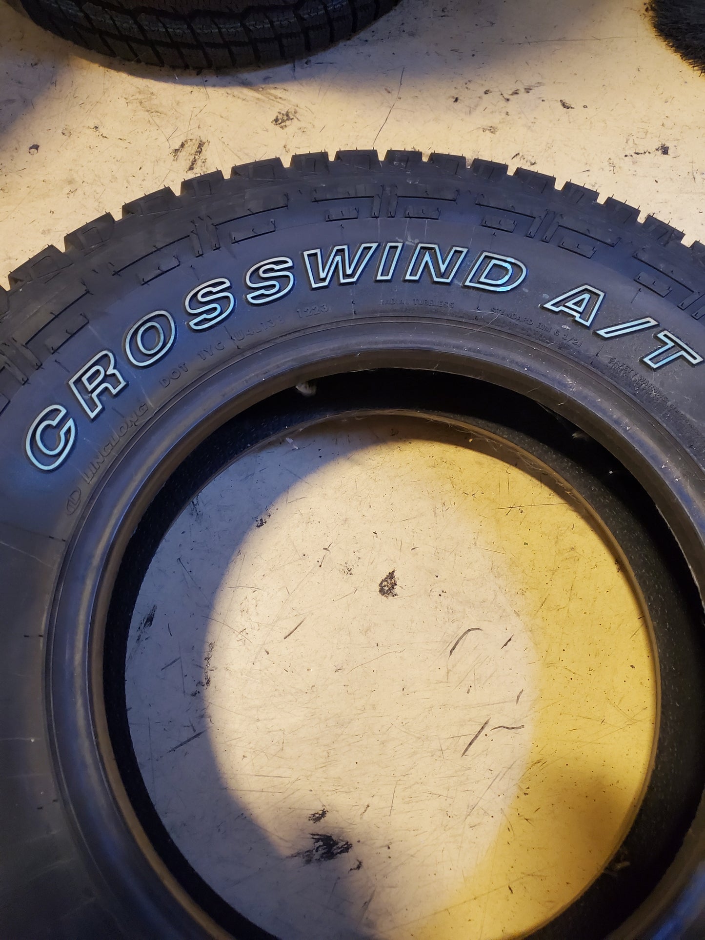 CROSSWIND A/T OWL LT 235 80 17 120/117R 10PLY ALL TERRAIN TIRE LTR2120ATLL