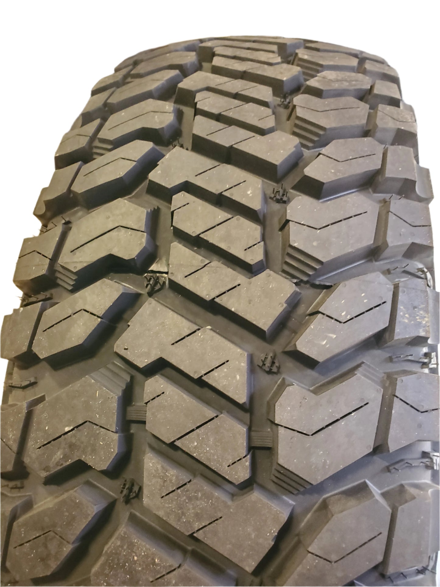 AVIX TRAILTEK R/T BSW LT 37 12.5 17 128Q 10PLY RUGGED TIRE AVX171800