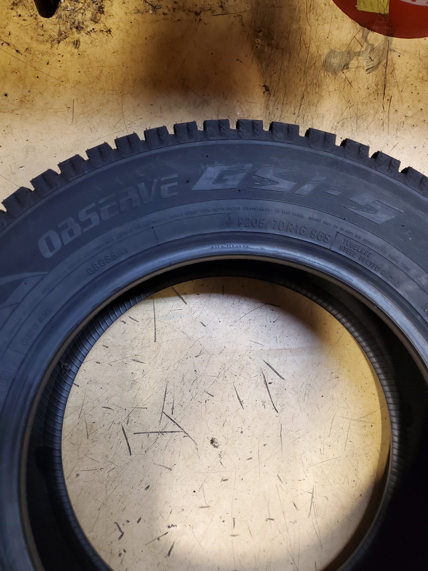 NOS TOYO OBSERVE GSI-5 BSW P 205 70 16 96S WINTER TIRE 130740