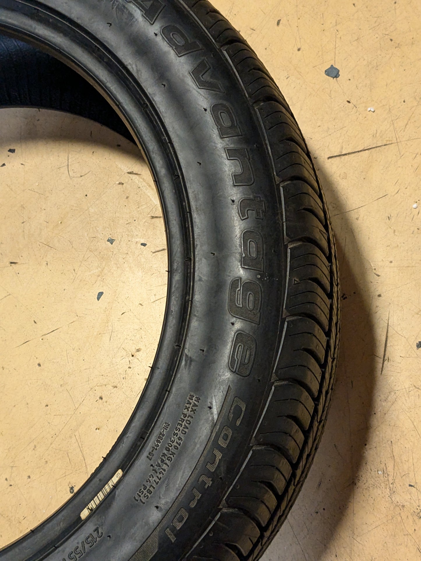 4 BFGOODRICH ADVANTAGE CONTROL A/S P 215 55 17 94V SL ALL SEASON TIRES 21590