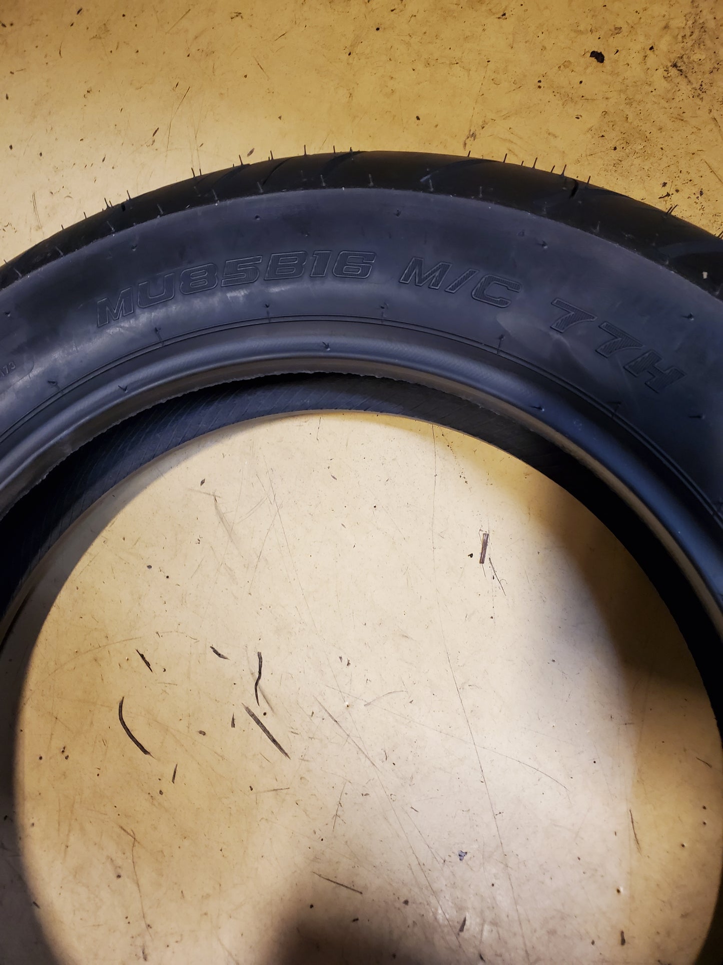 SHINKO SR777HD BSW MU85 16 77H FRONT MOTORCYCLE TIRE 874568