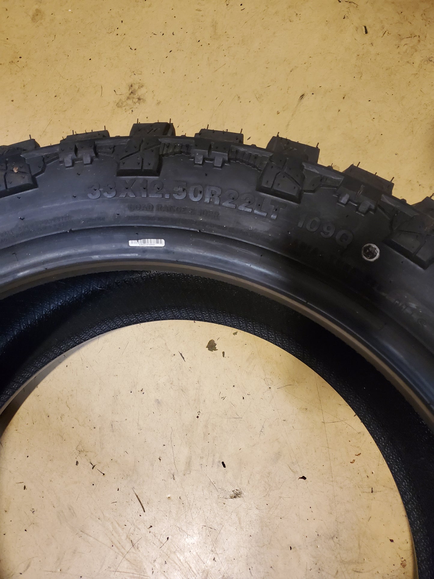 VENOM POWER TERRA HUNTER M/T RWL LT 33 12.5 22 109Q 10PLY MUD TIRE TVPMT16L