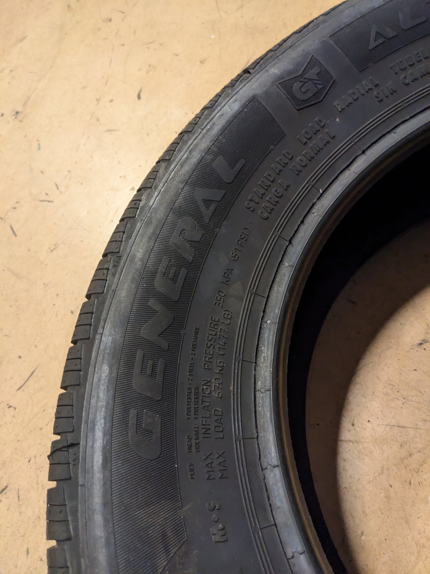 NOS GENERAL ALTIMAX RT43 BSW P 205 65 15 94H SL ALL SEASON TIRE 15498080000