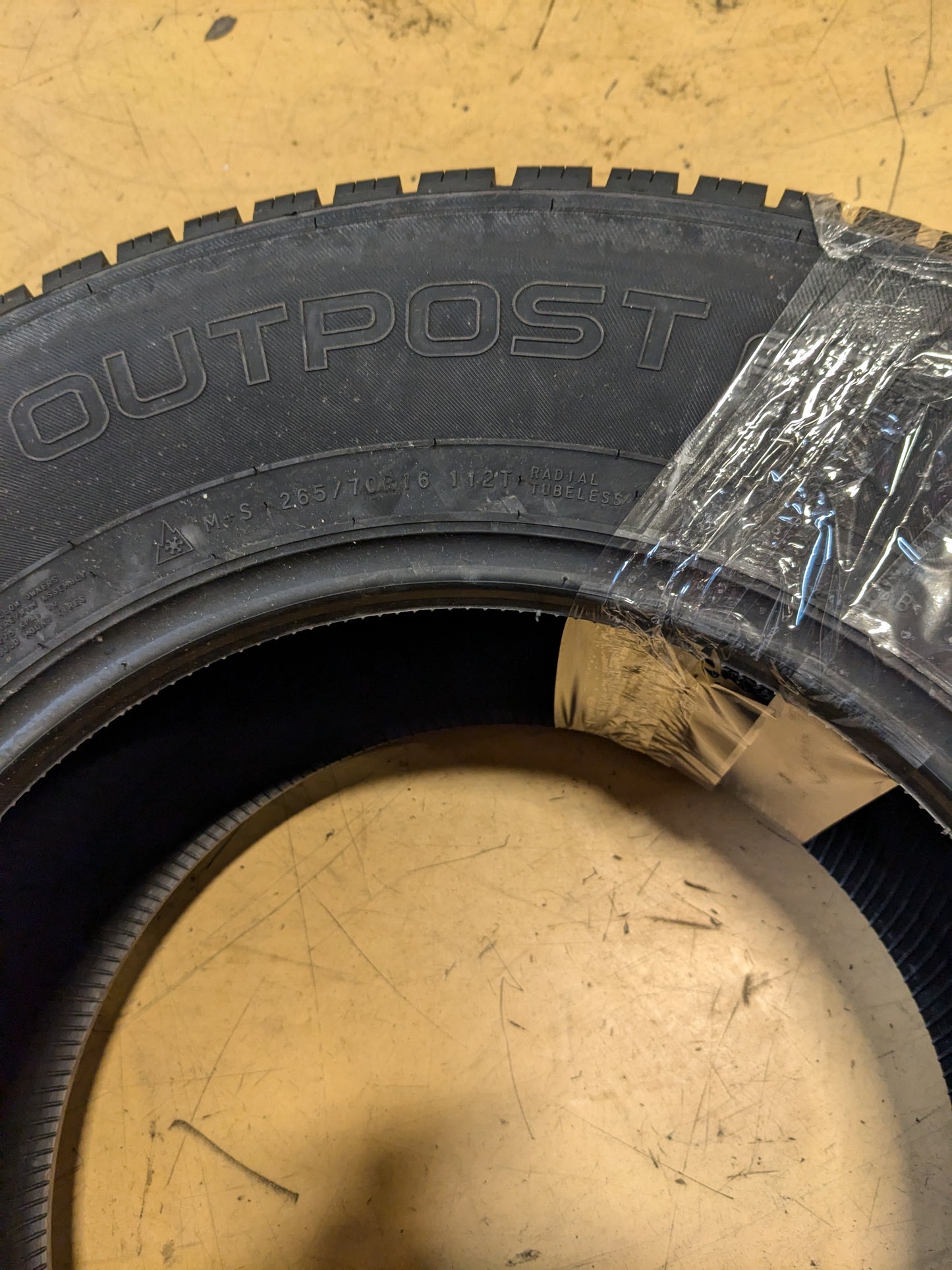 NOKIAN OUTPOST APT P 265 70 16 SL 112T ALL TERRAIN TIRE T432109