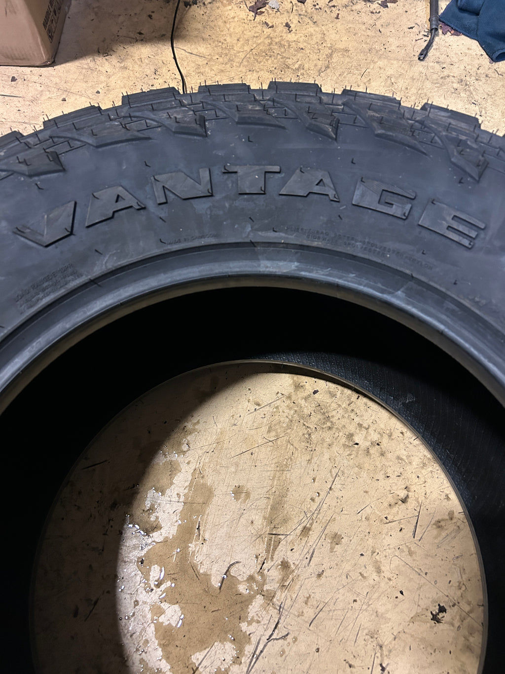 VANTAGE M/T BSW LT 35 12.5 18 123Q 10PLY MUD TIRE VT22425