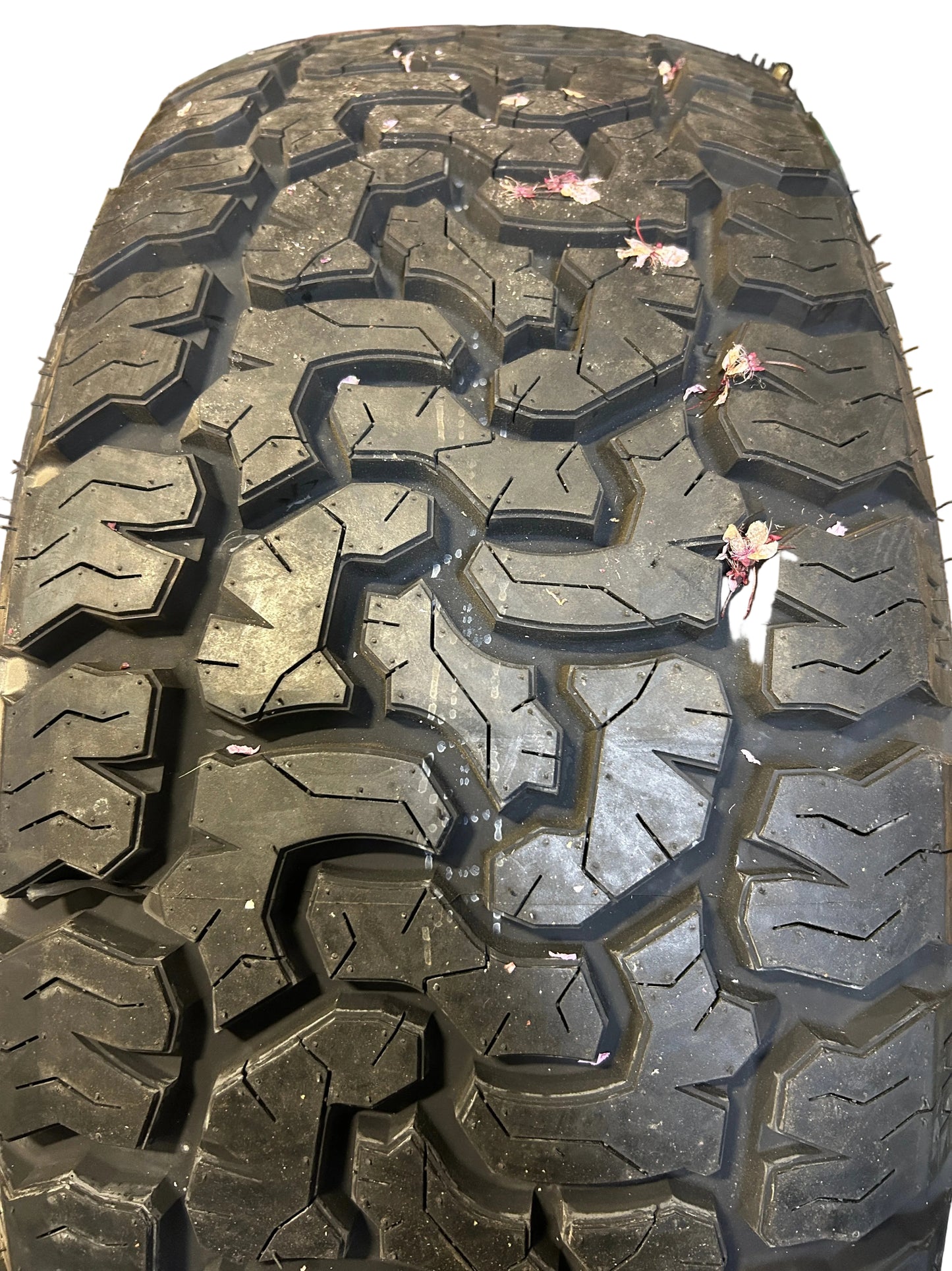 NOS AMP TERRAIN PRO A/T P BSW LT 285 55 20 122/119S 10PLY TIRE 2855520AMPCA2