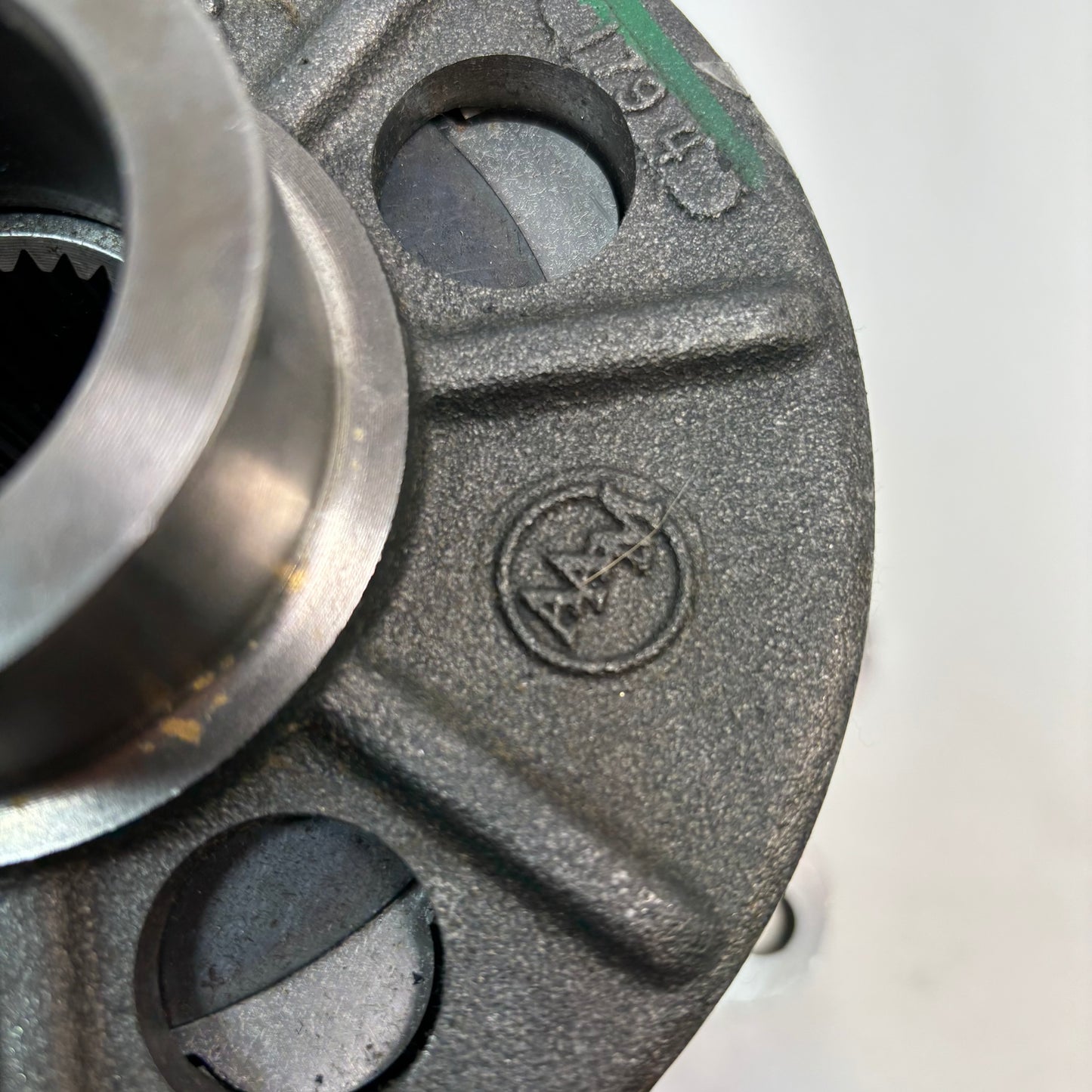 AAM LIMITED SLIP DIFFERENTIAL 30 SPLINE 10" H FOR DODGE 40193800