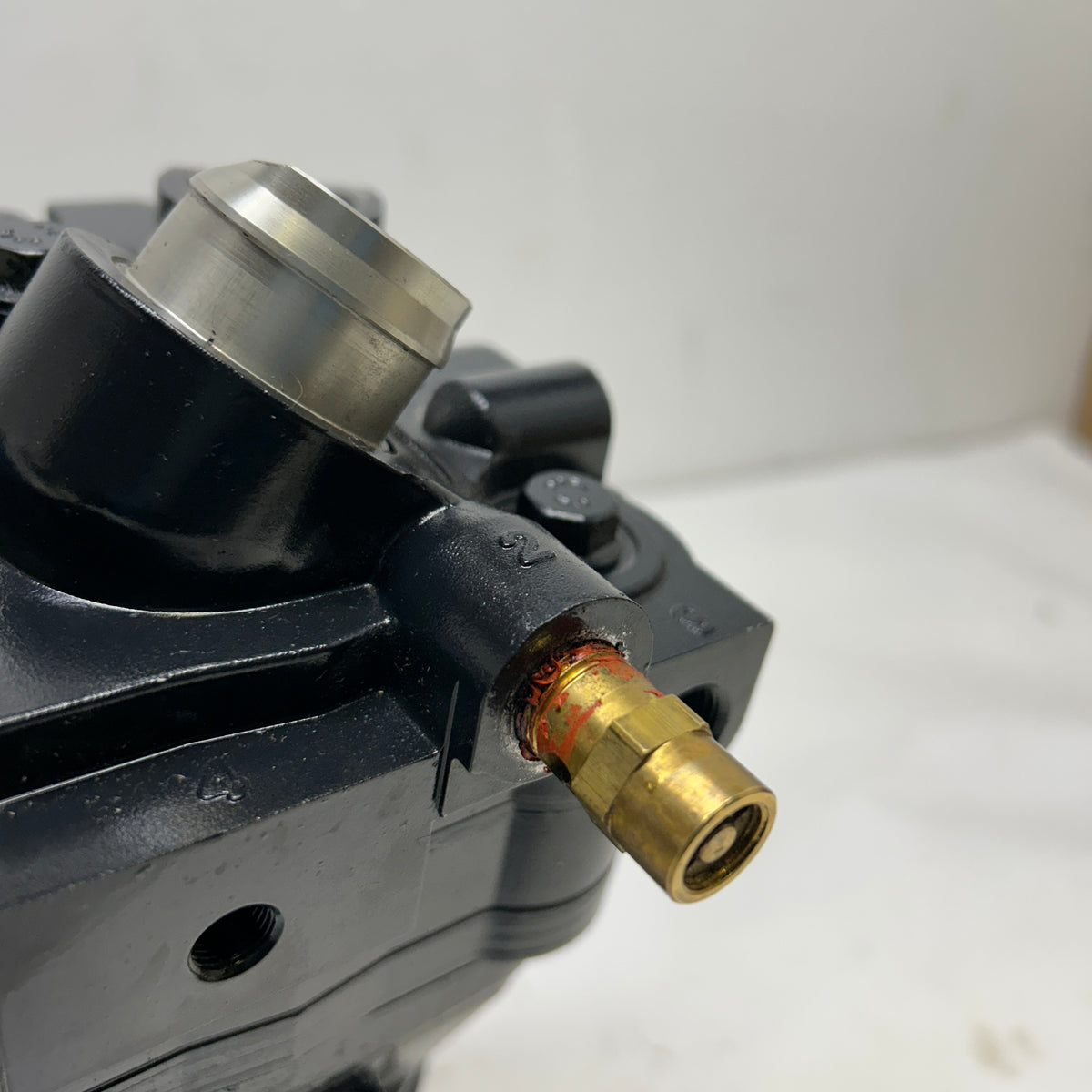 DETROIT DD15 ENGINE AIR COMPRESSOR REFURBISHED DOES NOT INCLUDE GASKETS  RA4711302515