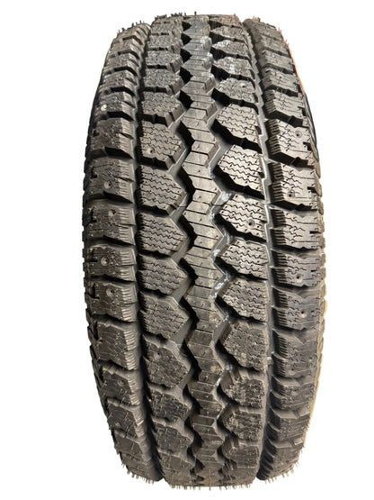 NOS MASTERCRAFT COURSER MSR BSW LT 265 70 17 121/118Q 10PLY WINTER TIRE 90000005739