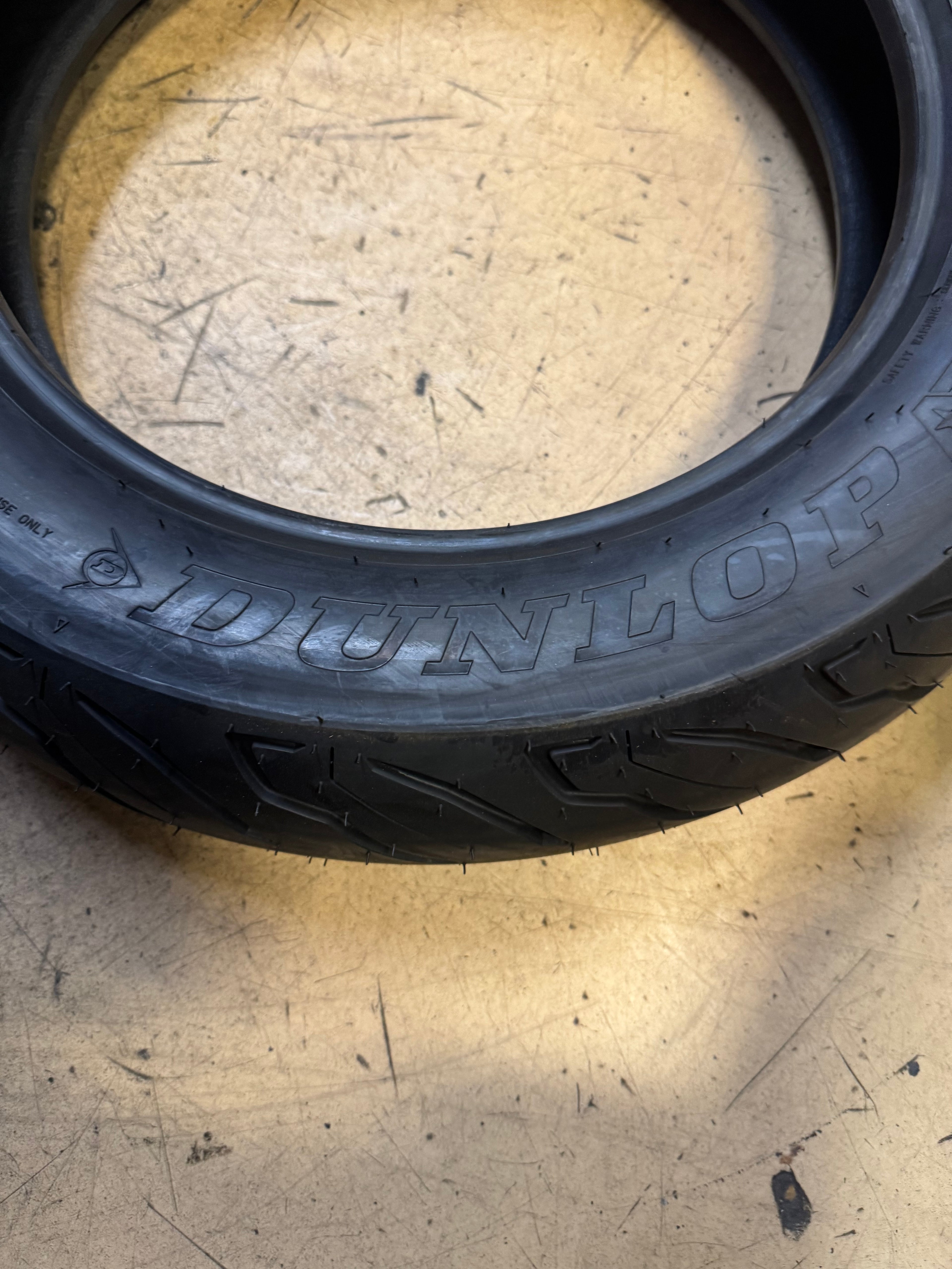 DUNLOP AE2 BSW 150 80 16 77H REAR MOTORCYCLE TIRE 45252466