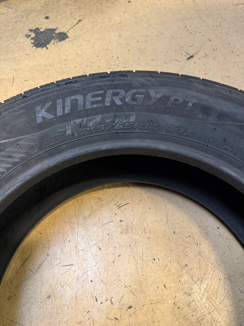 2 NOS HANKOOK KINERGY PT BSW P 215 65 17 99T ALL SEASON TIRE 1021407