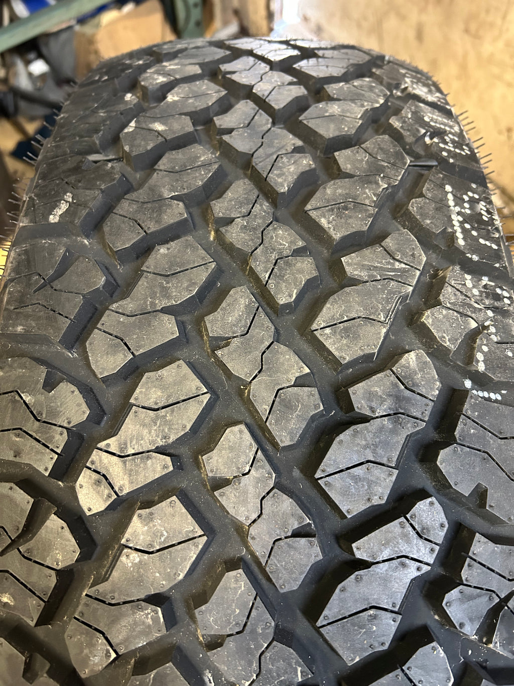 LANCASTER LS-37 A/T RWL P 275 60 20 116H XL ALL TERRAIN TIRE LC1083
