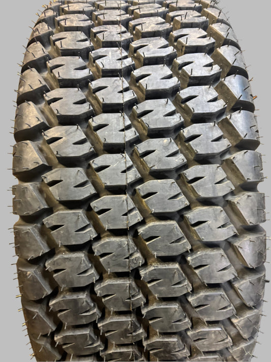 CARLISLE TURF PRO R3 13.6 16 4PLY TRACTOR TIRE 570080