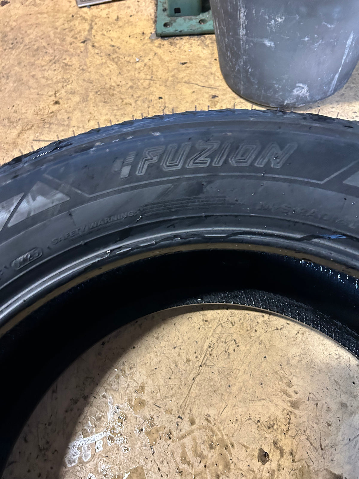 FUZION HIGHWAY BSW P 275 55 20 113H ALL SEASON TIRE 012842