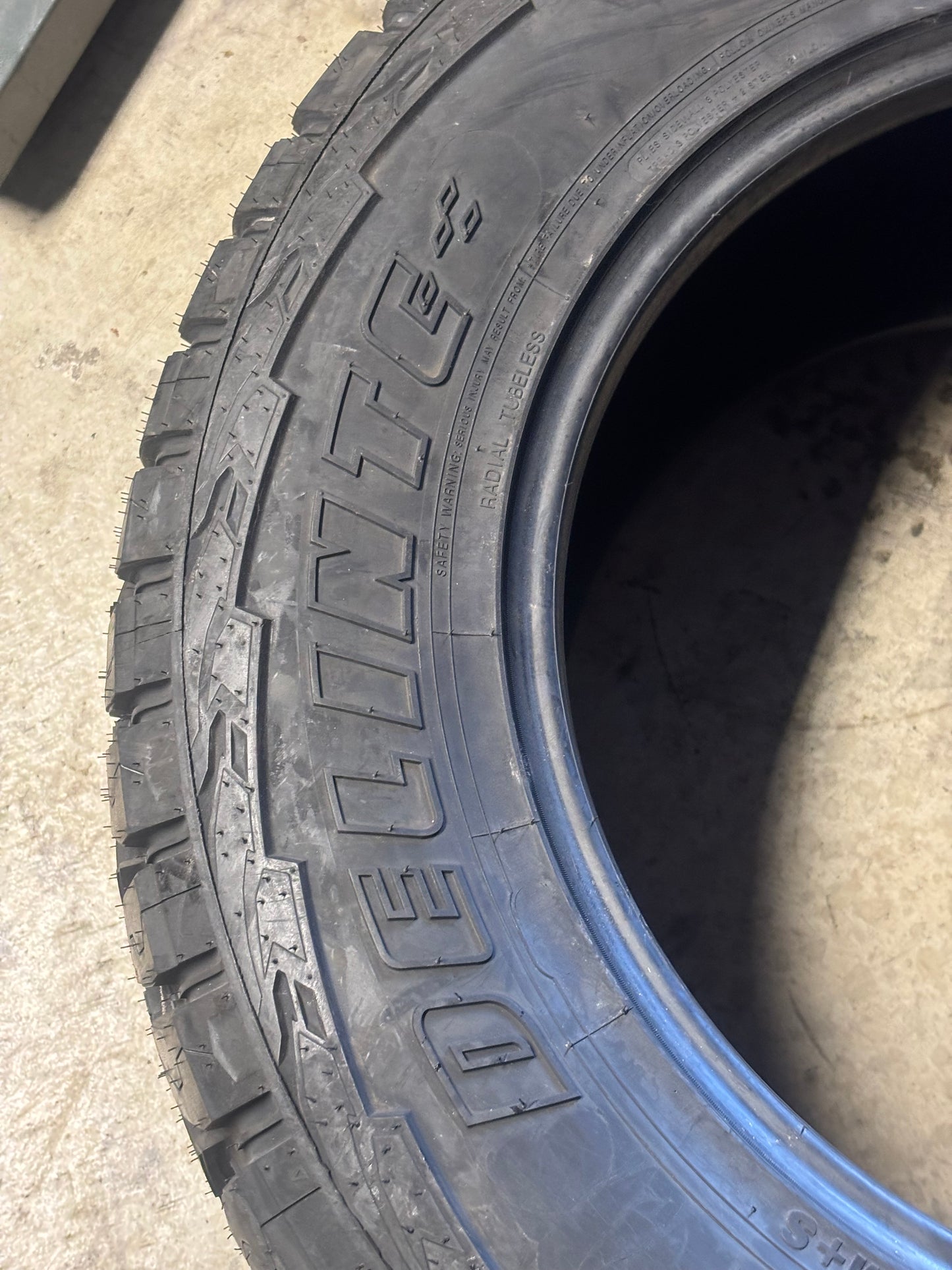 DELINTE DX-12 BANDIT R/T BSW LT 35 12.5 20 126R LRF 12PLY RUGGED TERRAIN TIRE 841623123932