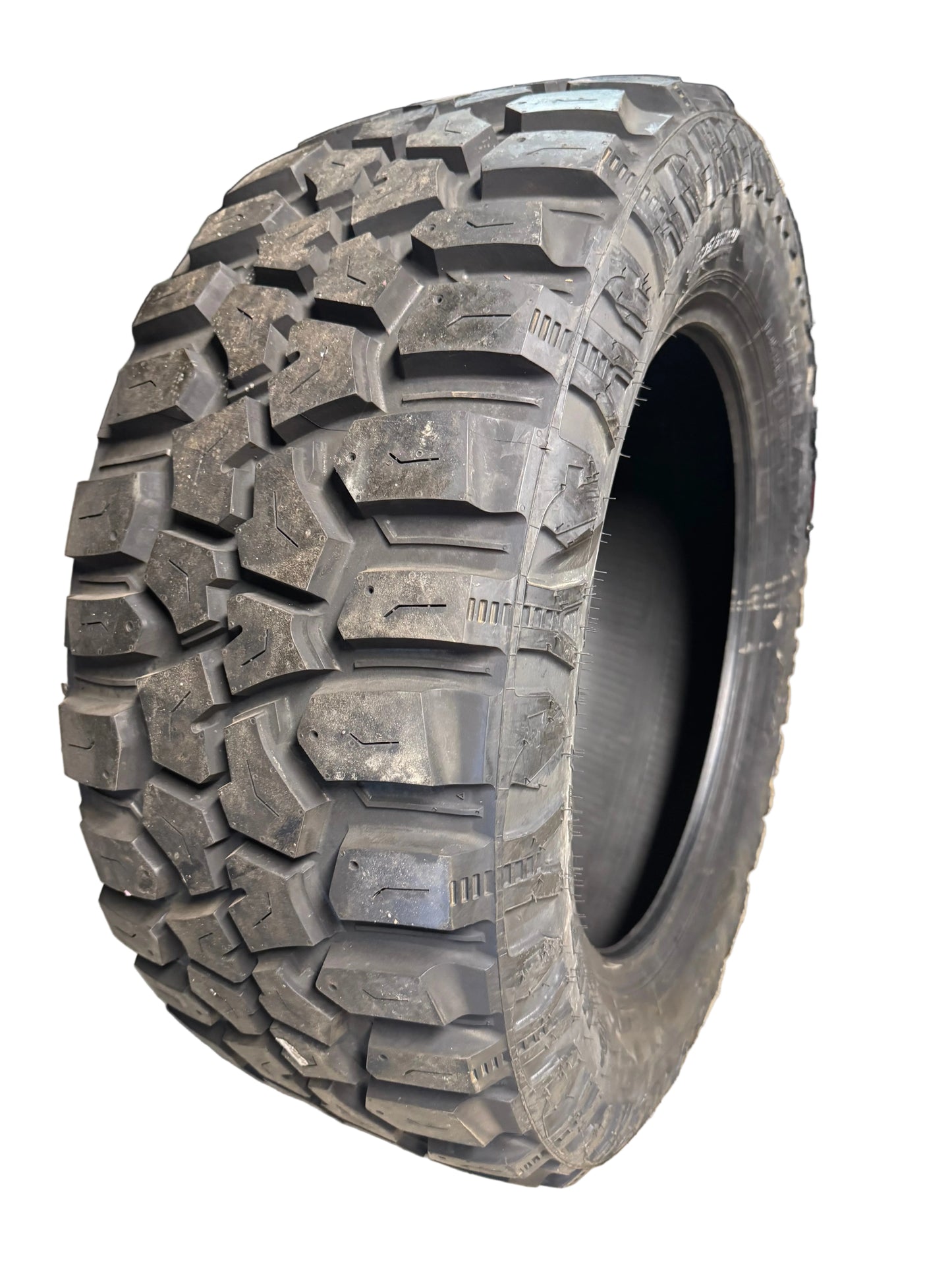 NOS HERCULES TERRA TRAC M/T BSW LT 305 55 20 121/118Q 10PLY MUD TERRAIN TIRE 08160