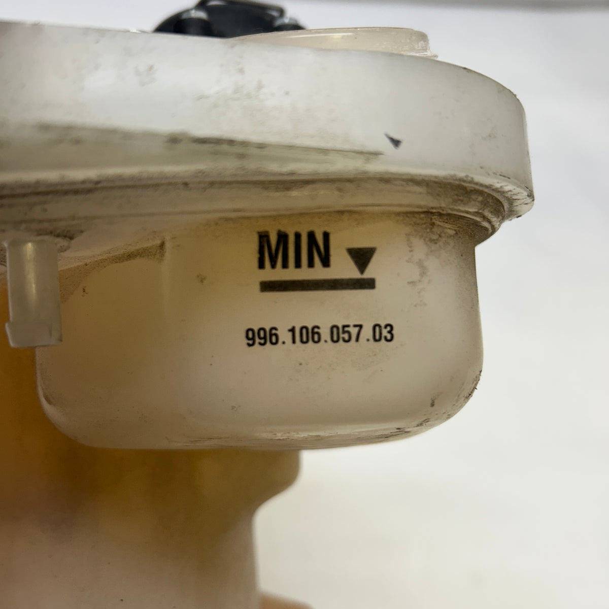 PORSCHE COOLANT EXPANSION TANK MISSING CAP  99610615703
